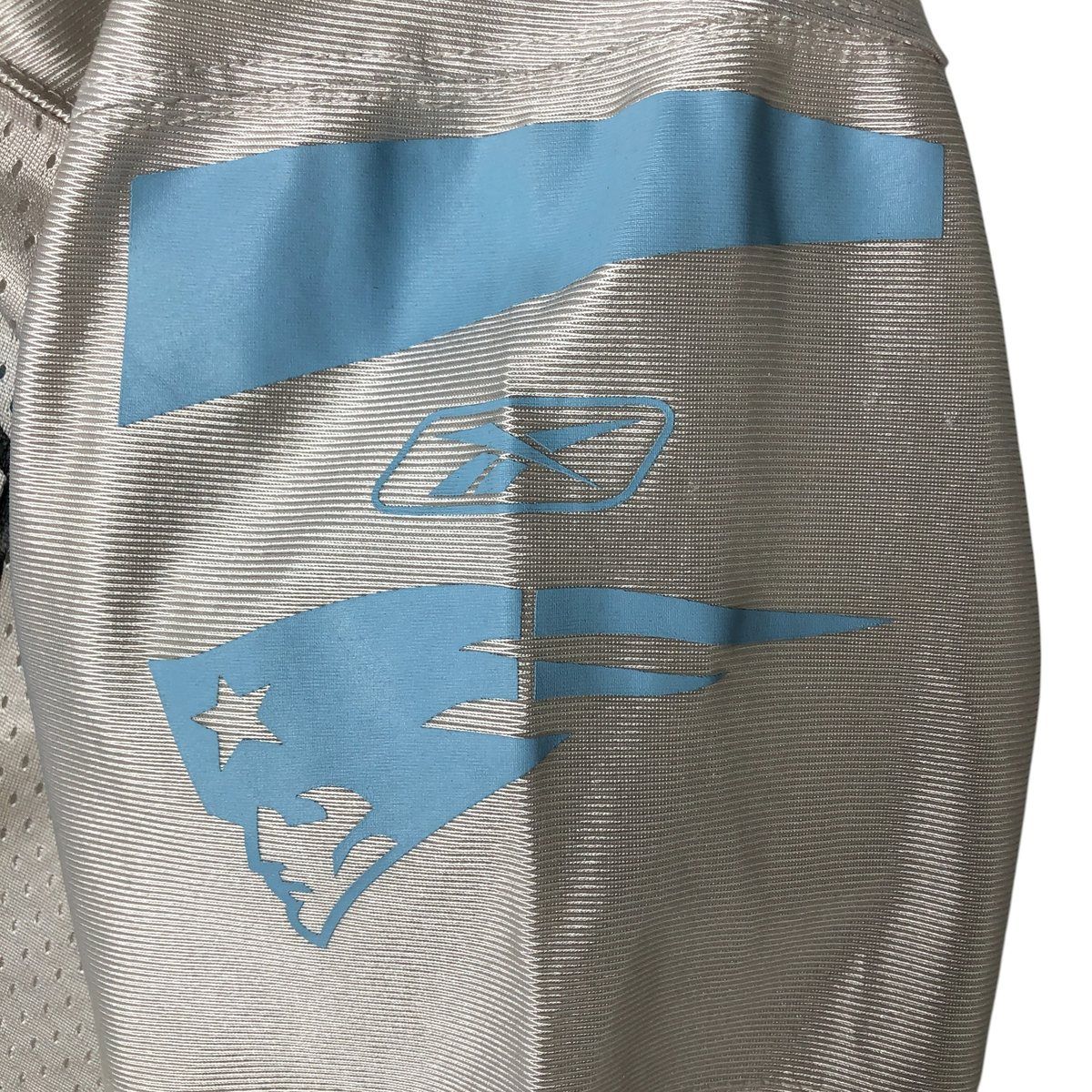 古着 リーボック Reebok NFL ニューイングランドペイトリオッツ Vネック メッシュ ゲームシャツ メンズS相当 半袖 /eaa565085 Reebok - 古着 リーボック Reebok NFL NEW ENGLAND PATRIOTS
