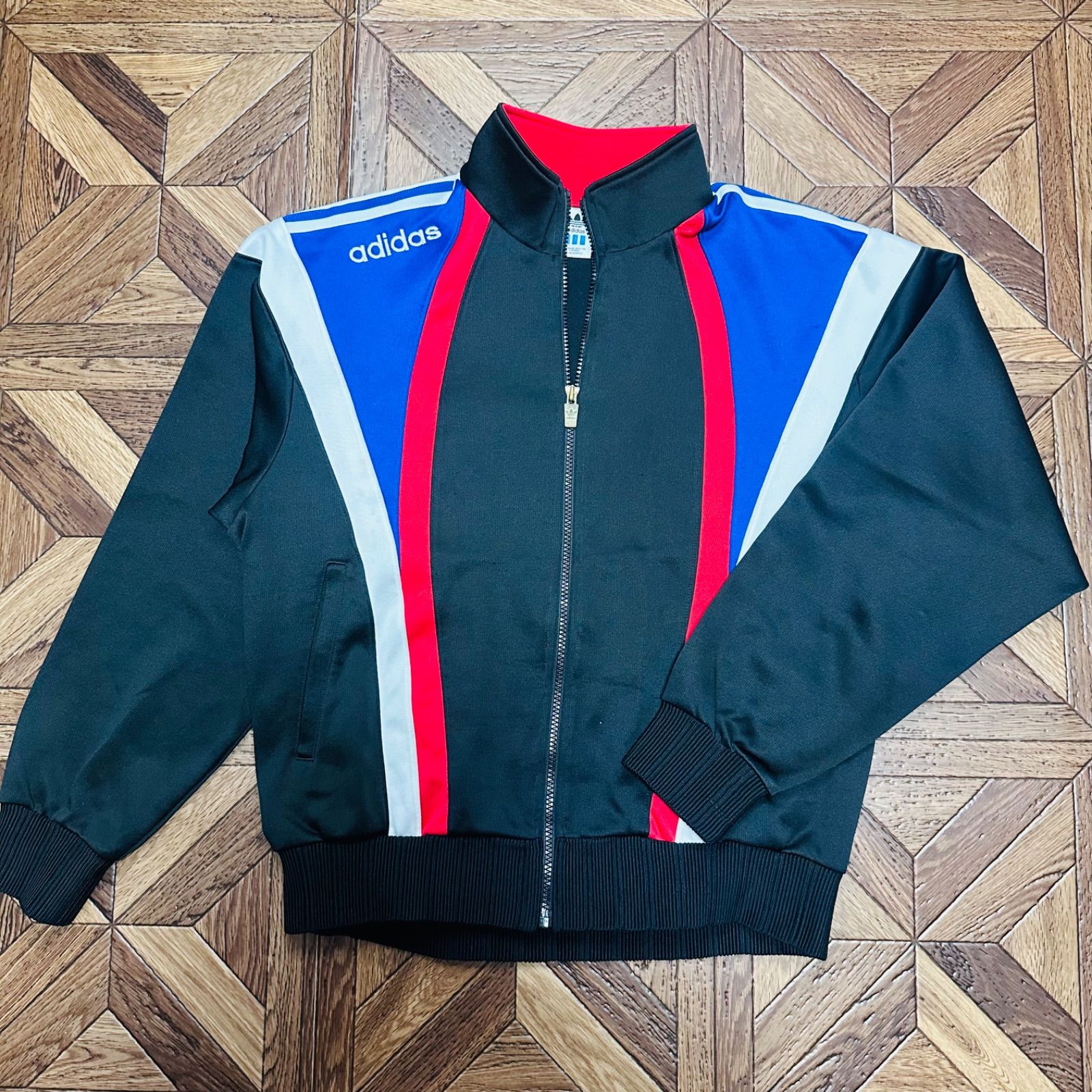 adidas トラックジャケット 90s 万国旗タグ トレフォイル刺繍 80s