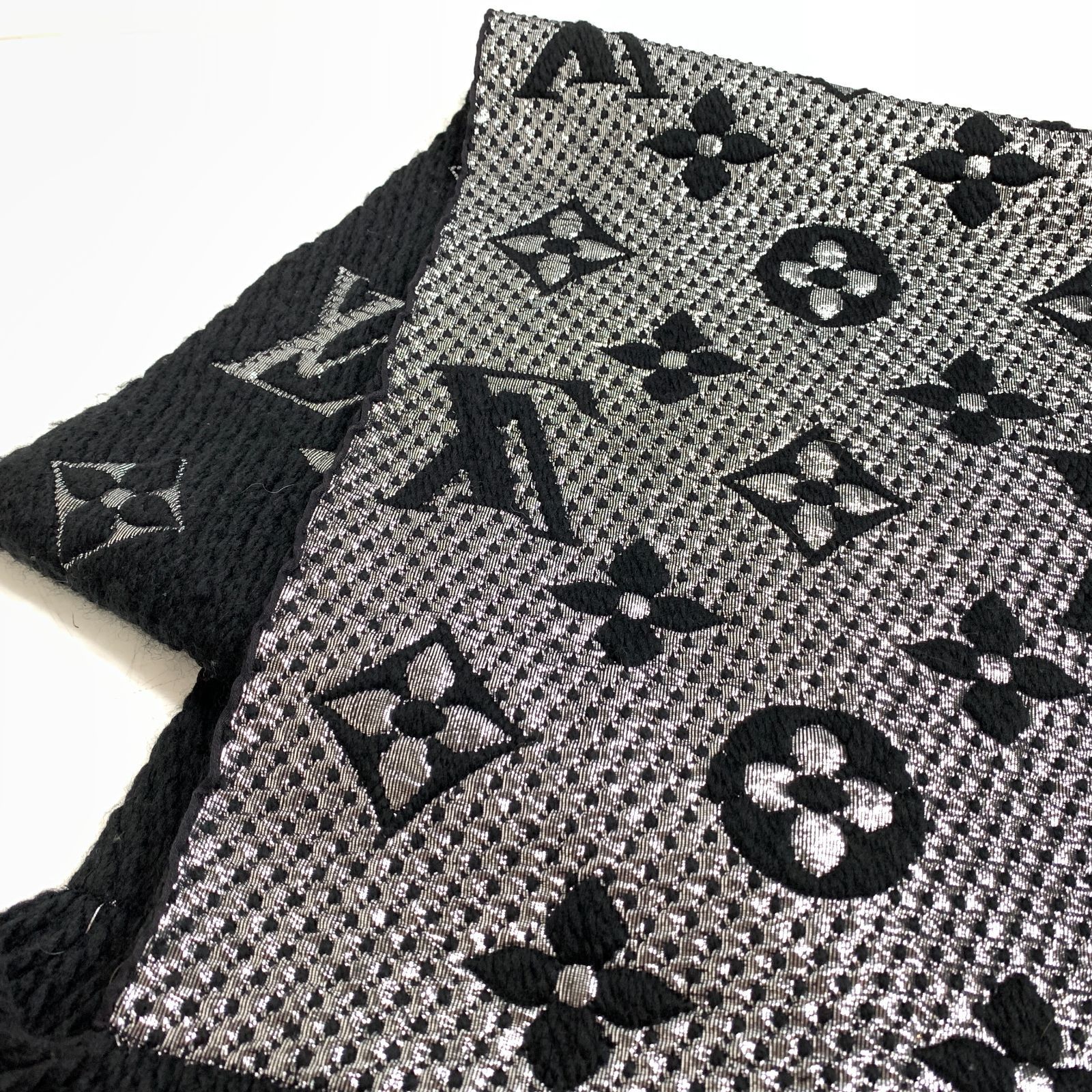 f001 H 良品 ルイ・ヴィトン マフラー 黒 シルバー エシャルプ