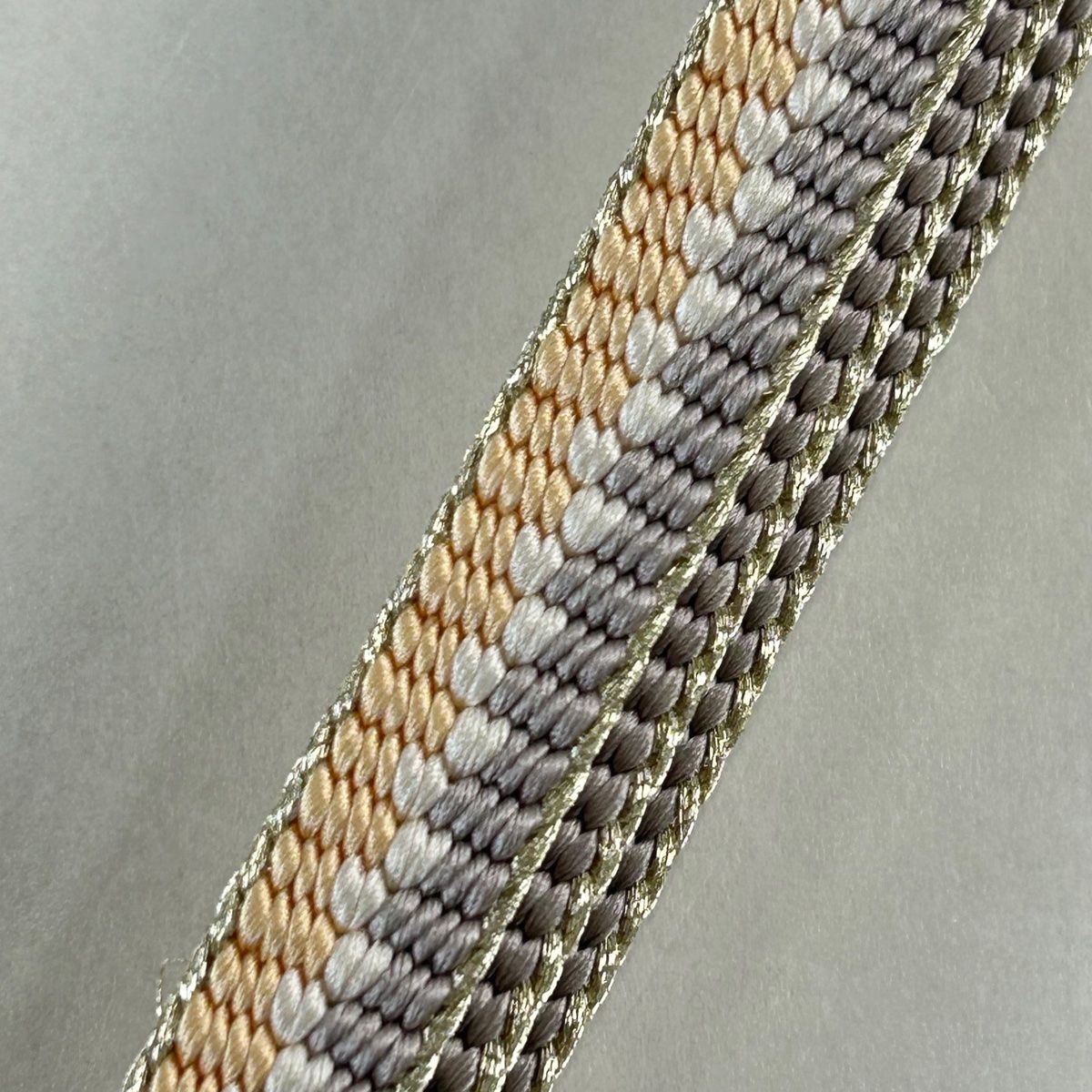 金糸 ベージュ