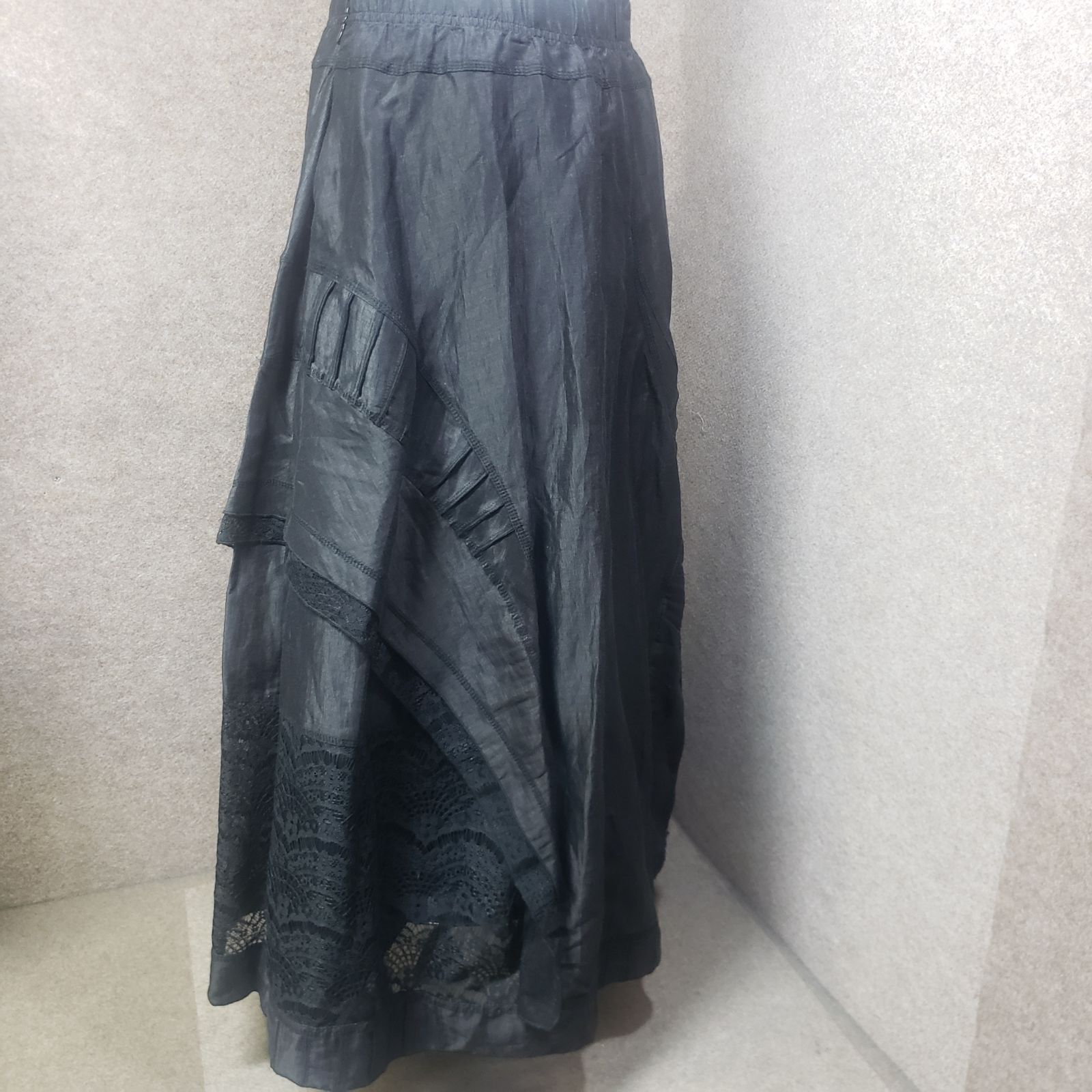 エイココンドウ　スカート EIKO KONDO（エイココンドウ）ロングスカート レース切替