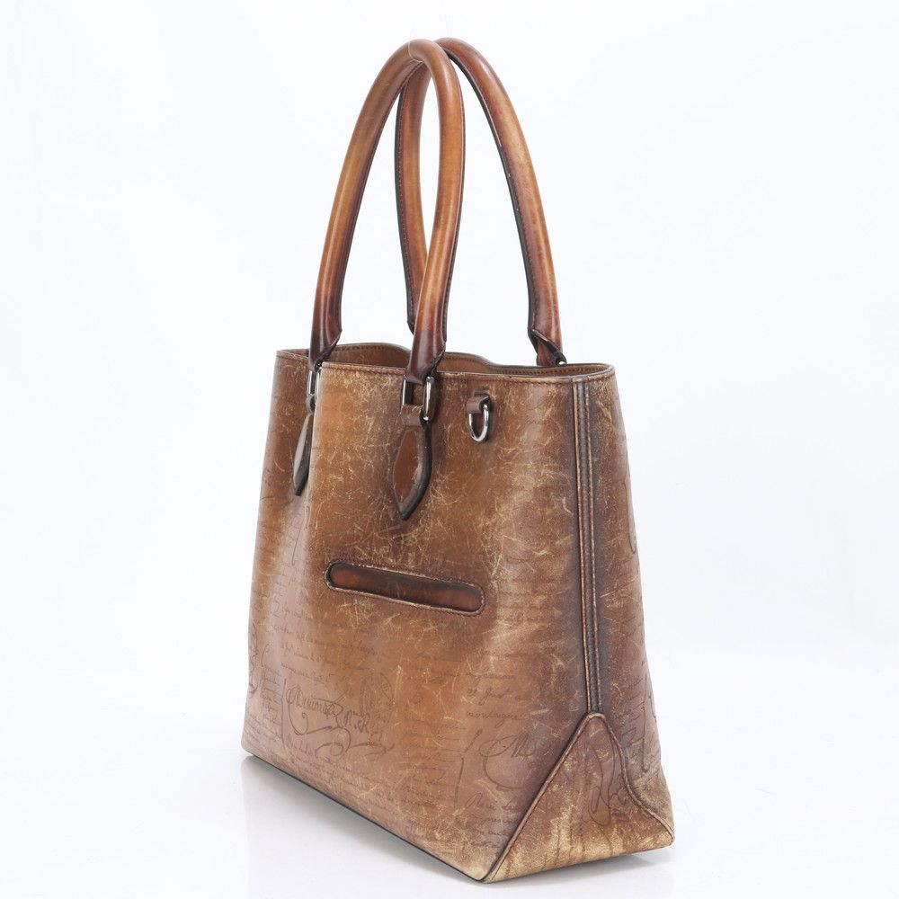 ベルルッティ カリグラフィ トゥジュール スクリット レザー トート