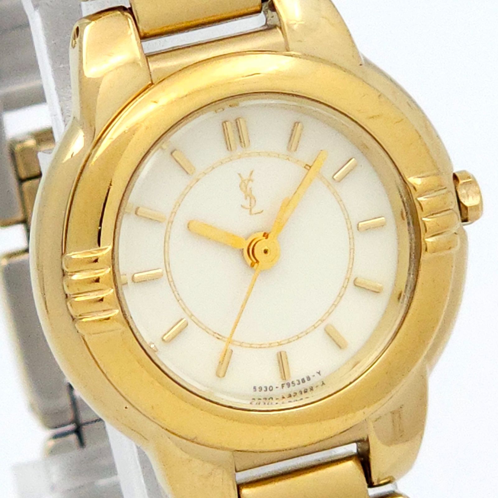 稼働品 YSL イヴサンローラン 3針 ロゴ ゴールド 腕時計 レディース