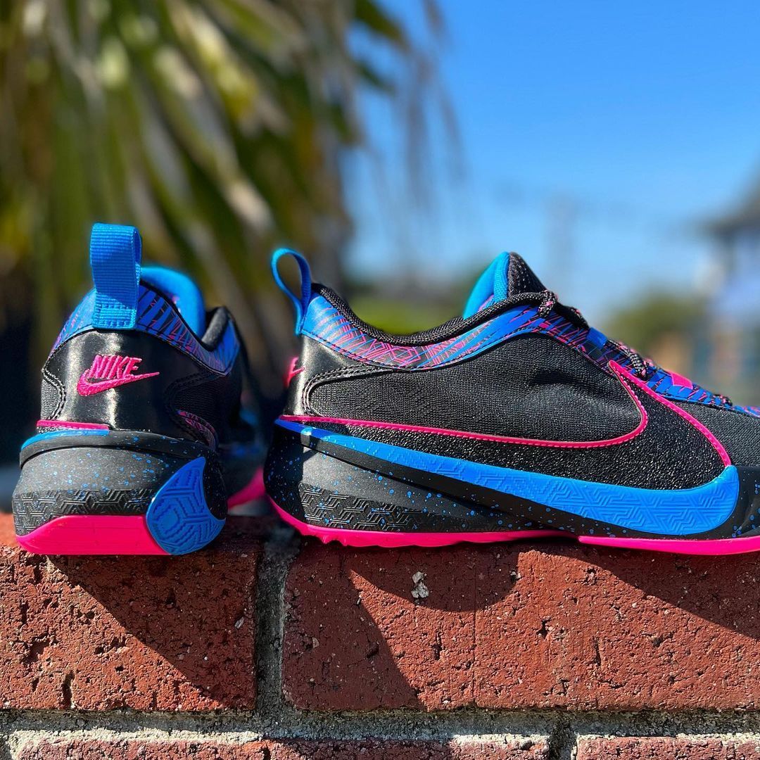 NIKE ZOOM FREAK 5 GS ナイキ ズーム フリーク 5 ヤニス NIKE ZOOM FREAK 5 GS ナイキ ズーム フリーク 5 ヤニス