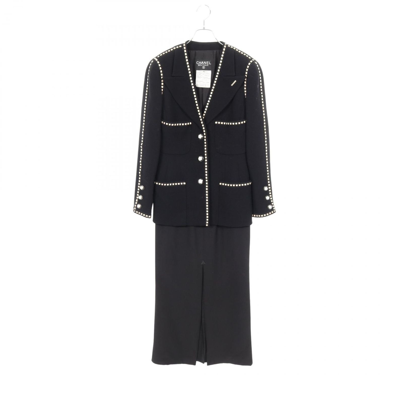 シャネル CHANEL スーツ カメリアボタン ノーカラージャケット セットアップ P28391 ブラック ウール シルク スーツ レディース Used B