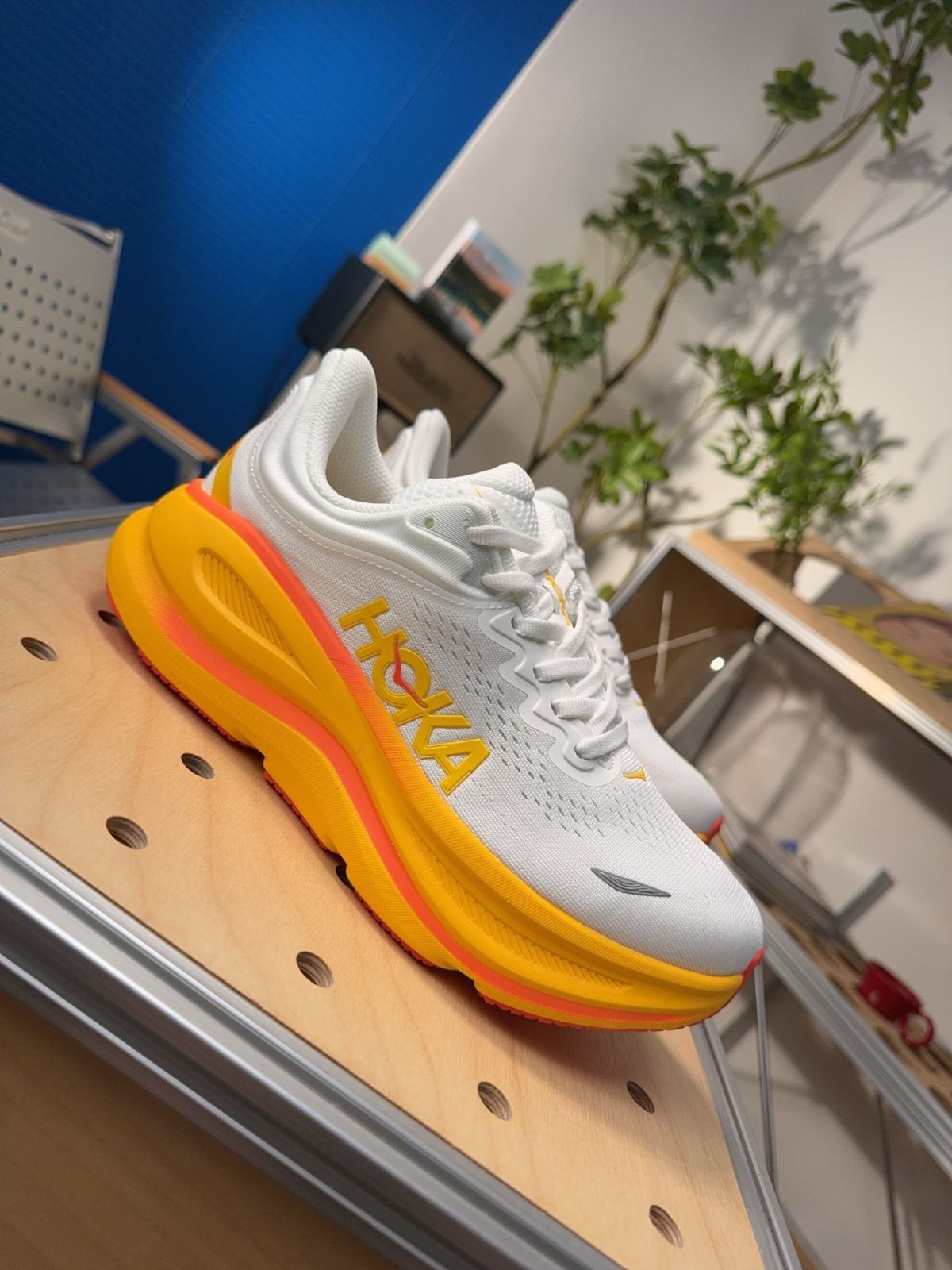 HOKA ホカ オネオネ ボンダイ 9 ランニングシューズ スニーカ 楽天市場】ホカオネオネ HOKAONEONE ボンダイ 9 BONDI 9 メンズ