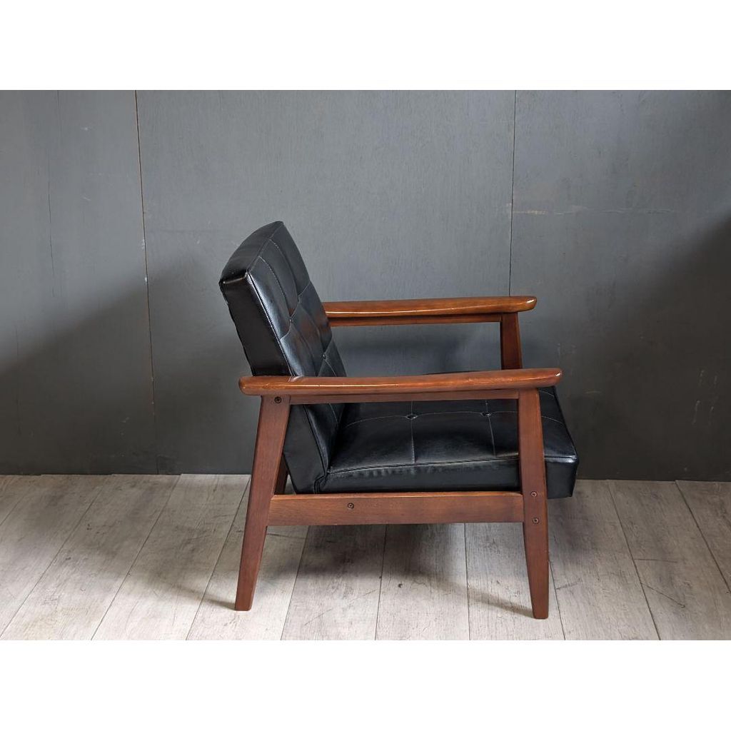 大人気　定番　カリモク　karimoku Kチェア　アームチェア　レザー　IGG 大人気定番カリモクkarimoku KチェアアームチェアレザーIGG