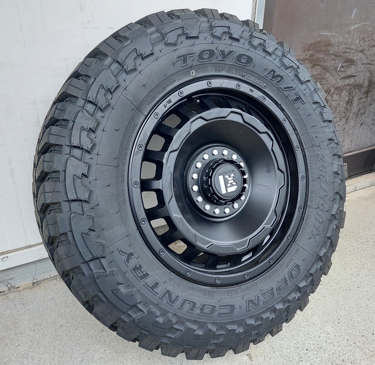 JEEP ラングラー JL JK 17インチ LEXXEL SwaGGer スワッガー TOYO OPENCOUNTRY MT 265/70R17  265/65R17 タイヤホイールセット レクセル - メルカリ