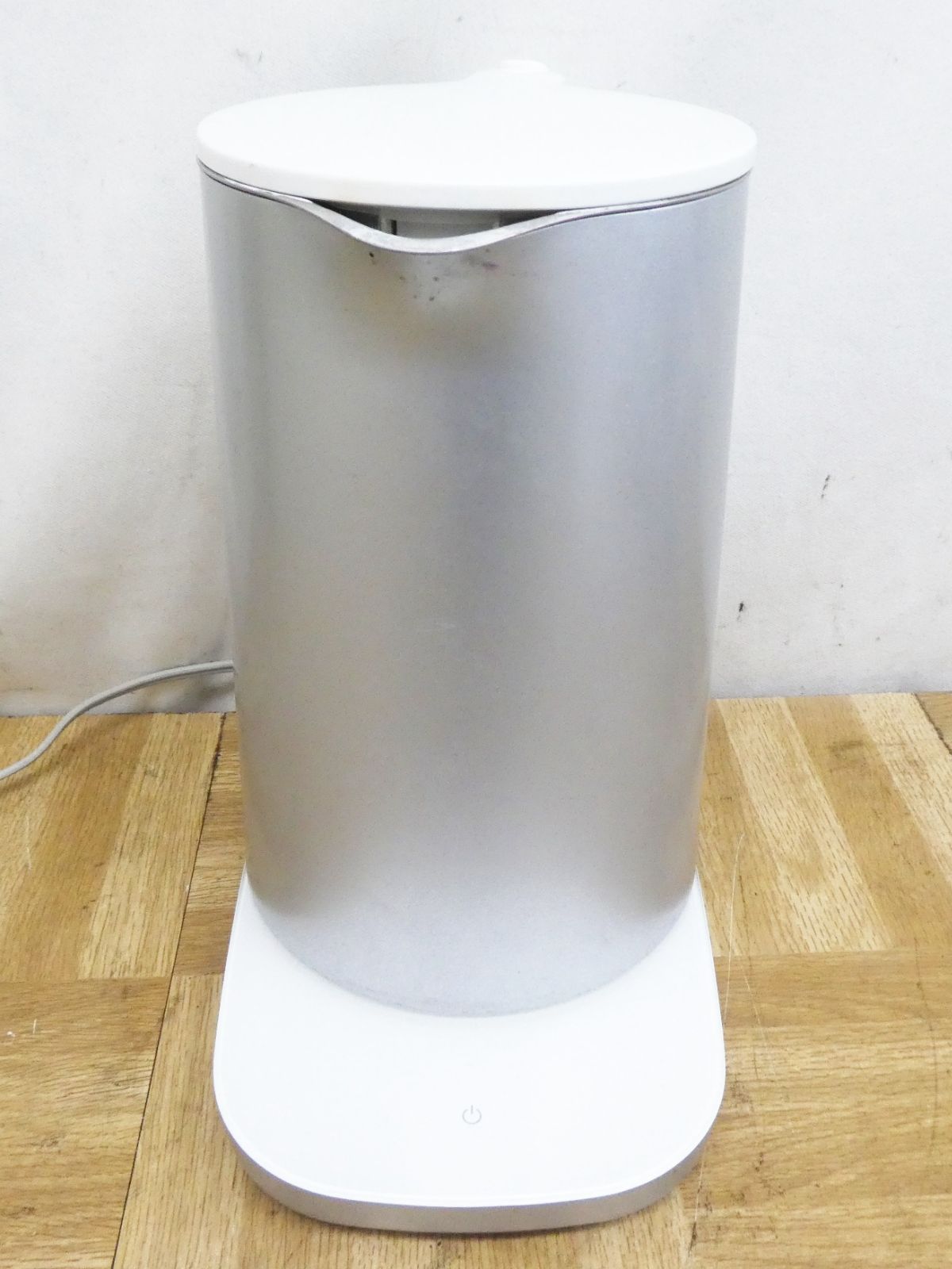 スタイリッシュな電気ケトル