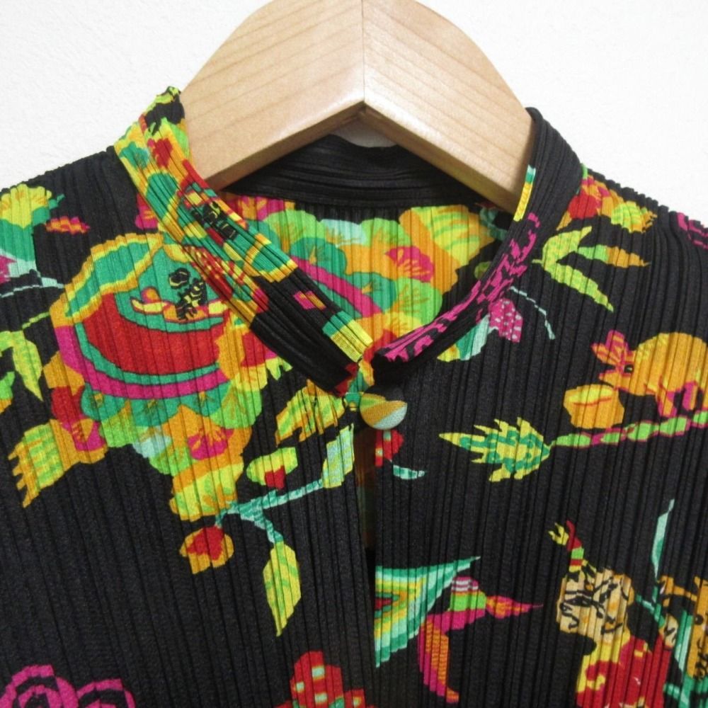 美品 PLEATS PLEASE プリーツプリーズ イッセイミヤケ ヴィンテージ 90s チャイナ柄 ノースリーブ プリーツカットソー 3 ブラック レディース 古着 中古 美品 PLEATS PLEASE プリーツプリーズ イッセイミヤケ