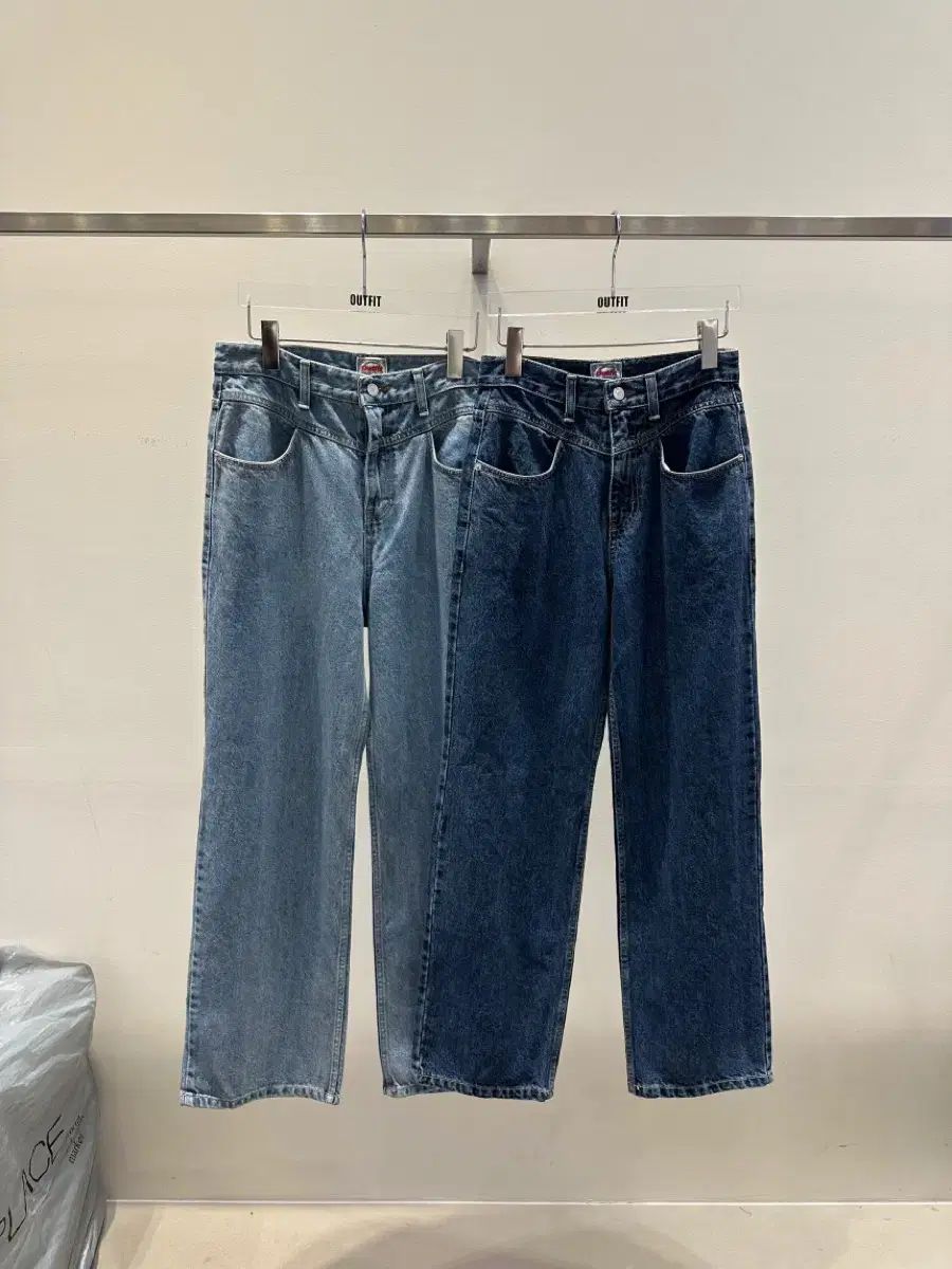 切り抜きデニム