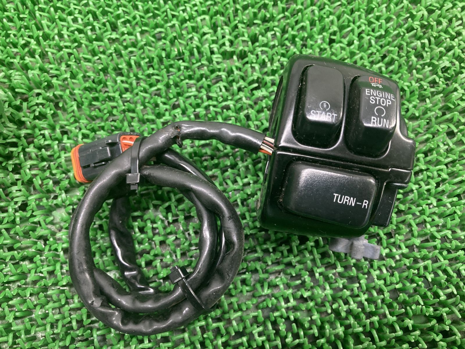 ソフテイル ハンドルスイッチ 右 ハーレー 純正 バイク 部品 エボ EVO TC88 FLST FXST 車検 Genuine