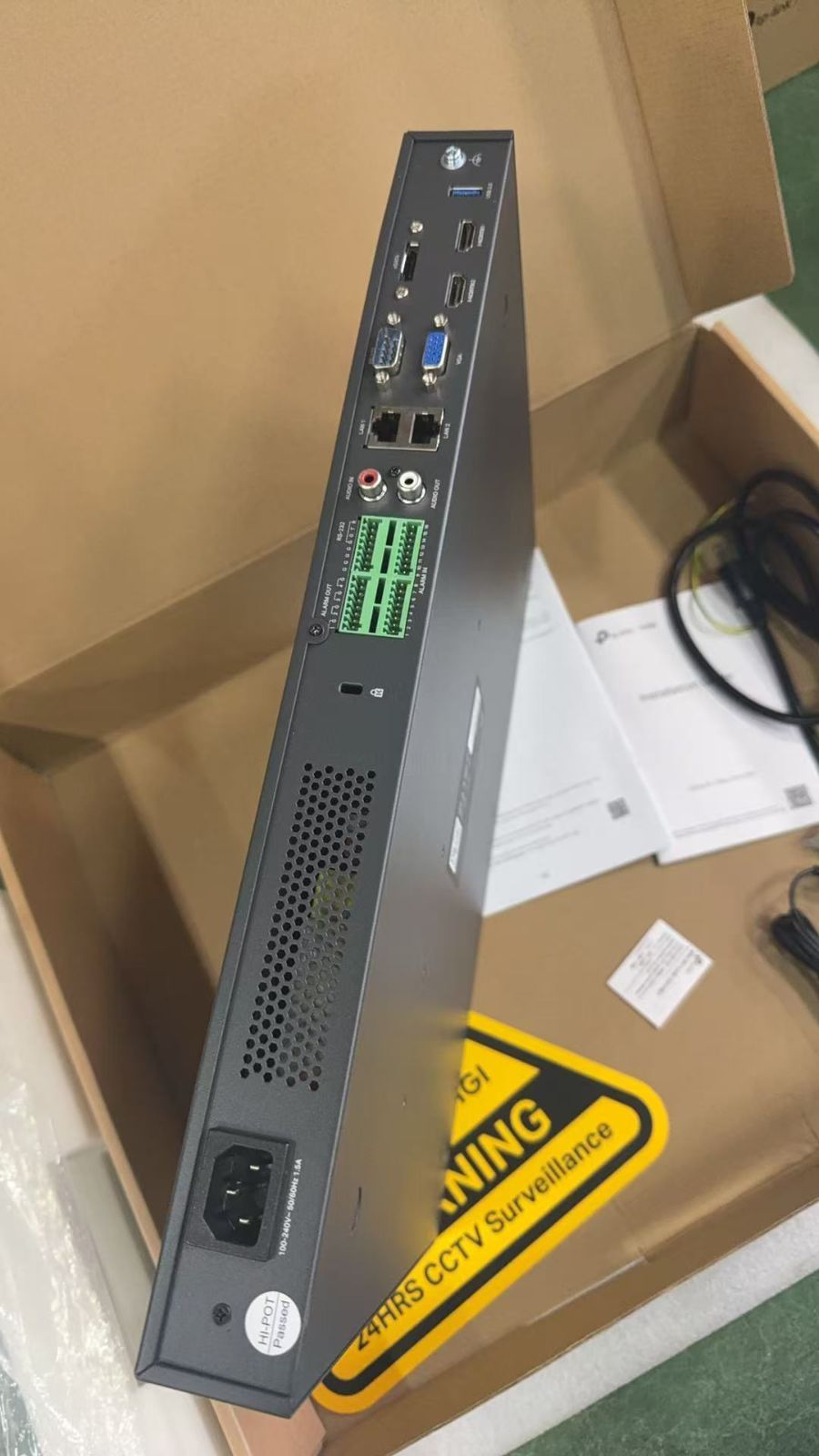 TP-LINK VIGI NVR4064H un VIGI ビデオレコーダー||729260