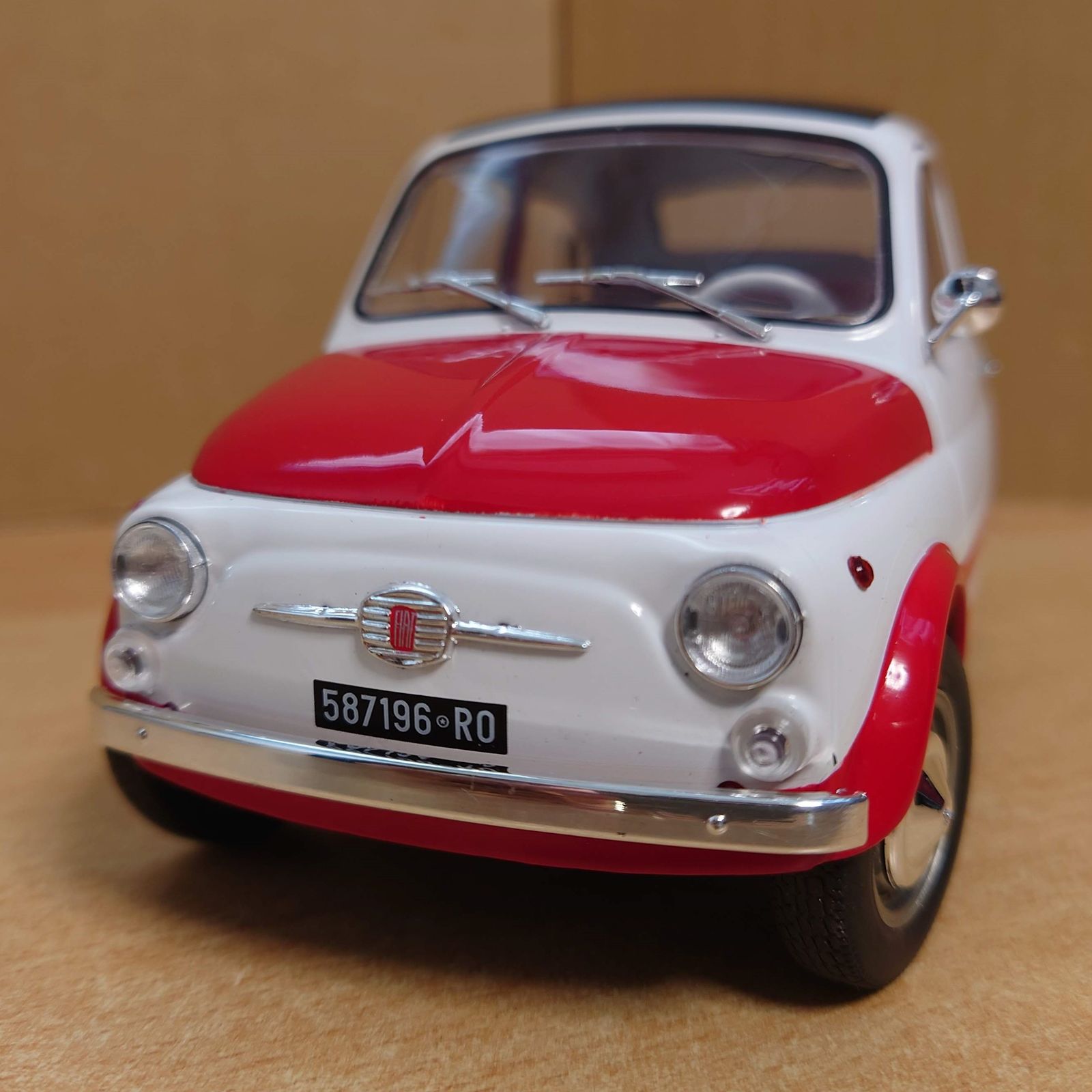 1/18 フィアット500 TURBINA TRIBUTE 1965 赤ツートン - メルカリ