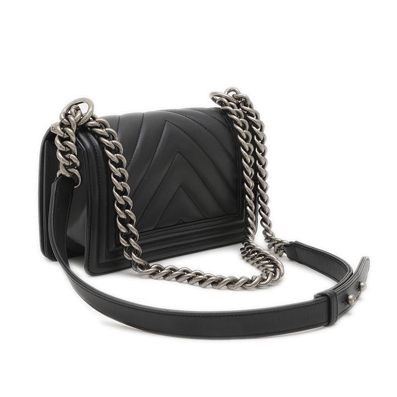 シャネル ボーイシャネル 20 チェーンショルダーバッグ ラムスキン