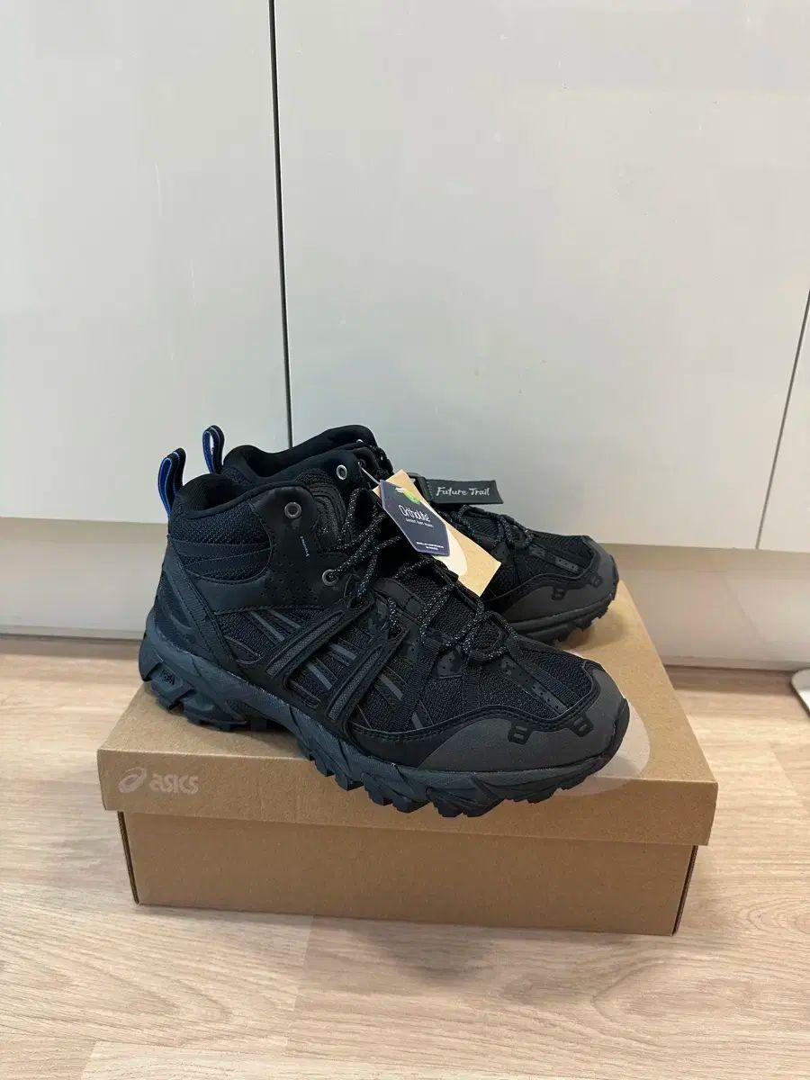 Asics アシックス ゲルソノマ 275
