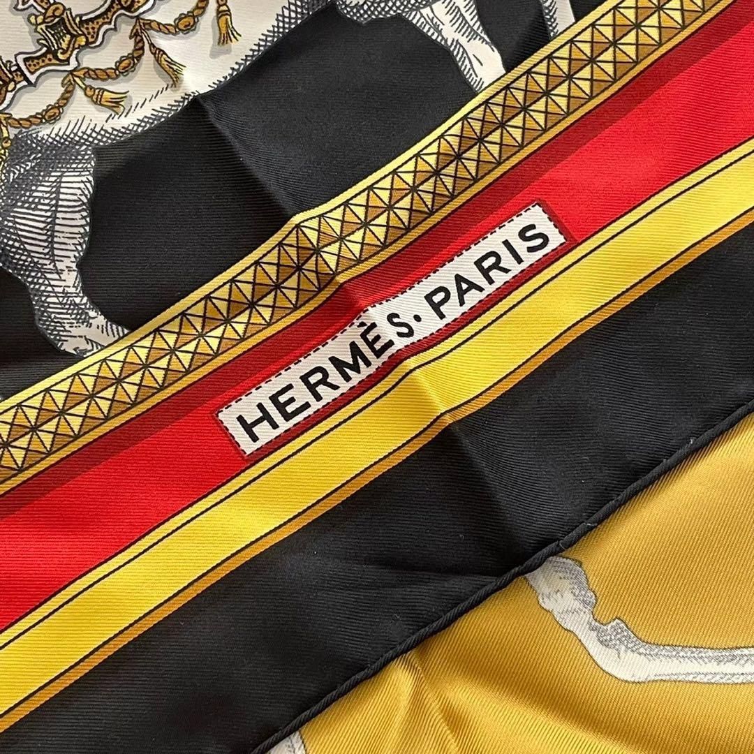 HERMES エルメス スカーフ 赤系 黒系 GRAND APPARAT カレ - メルカリ HERMES エルメス スカーフ 赤系 黒系 GRAND APPARAT カレ - メルカリ