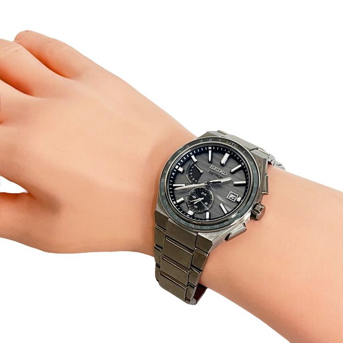 seiko astron sbxy043 セイコー　アストロン　500本限定 SBXY043 #横縞 #ストライプ文字盤 #限定500本モデル #シルバー