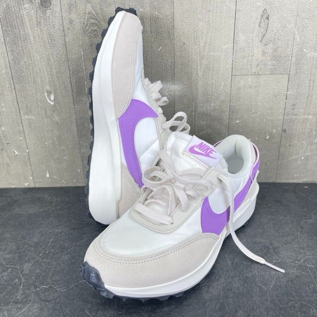 美品 Nike ナイキ レディーススニーカー ワッフル デュー DH9523-104 