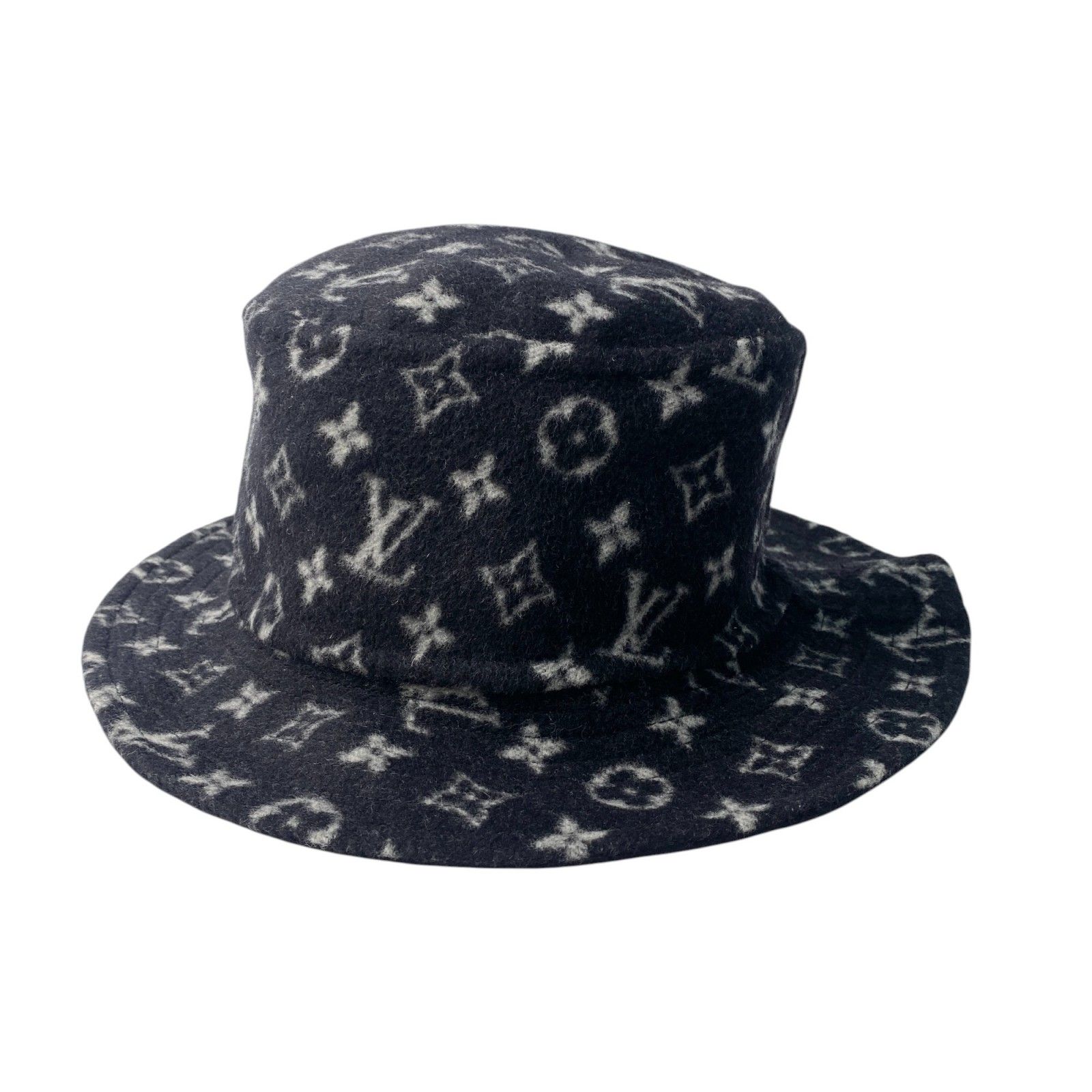 値下げしました！ルイヴィトン☆ 美品　定価11万 バケットハット モノグラム LOUIS VUITTON ルイヴィトン 2023 モノグラム バケットハット