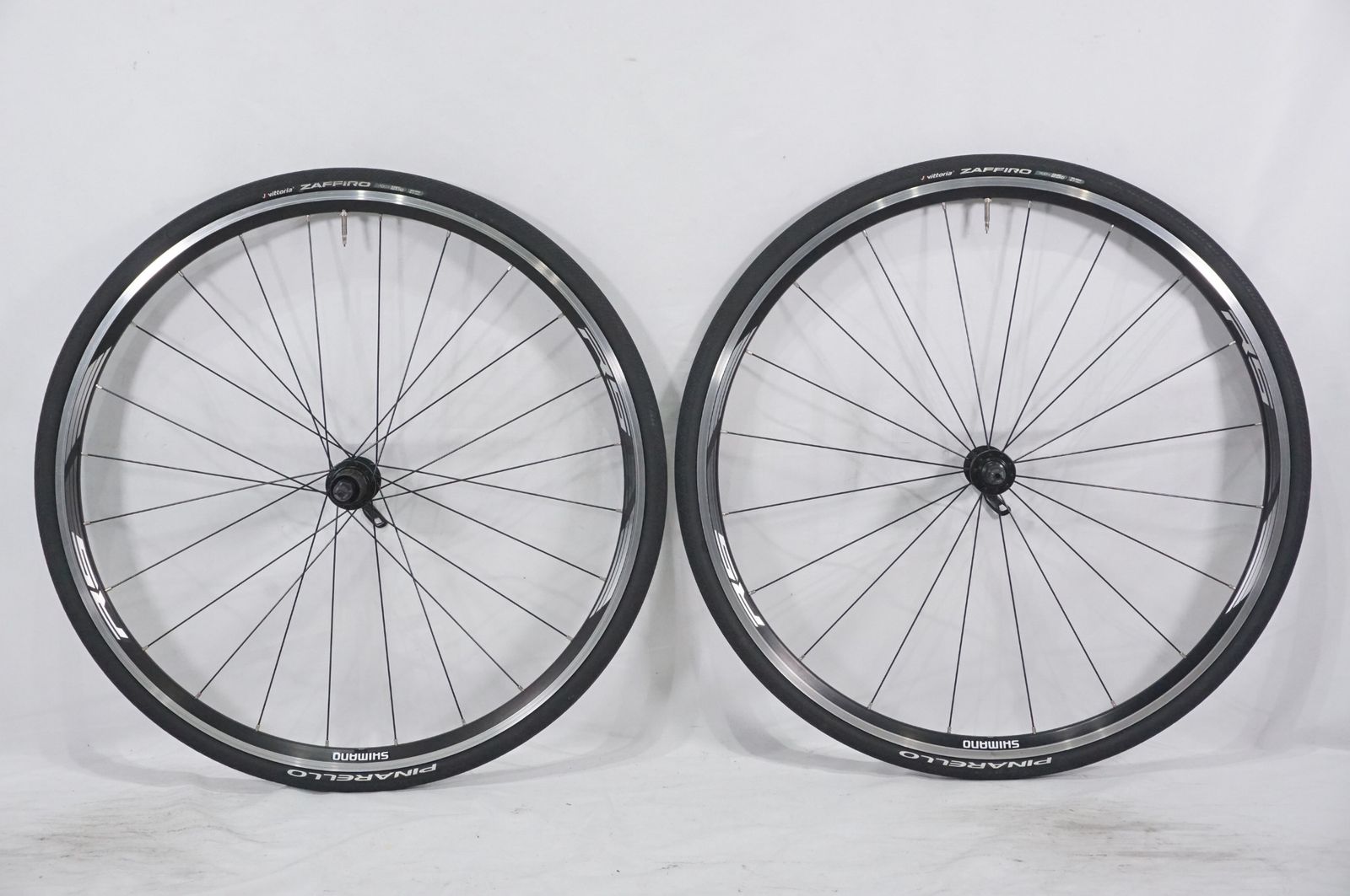 SIMANO WH-RS010 ホイル タイヤ付き シマノ SHIMANO WH-RS010 ホイール 