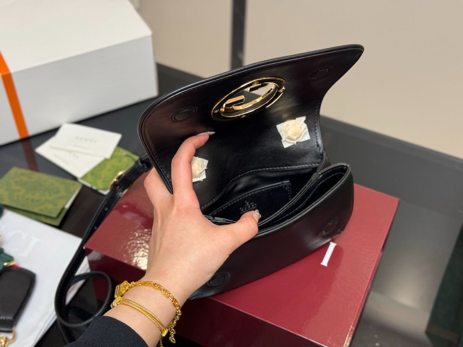 今日特価】Gucci Blondie Shoulder Bag グッチ ブロンディ