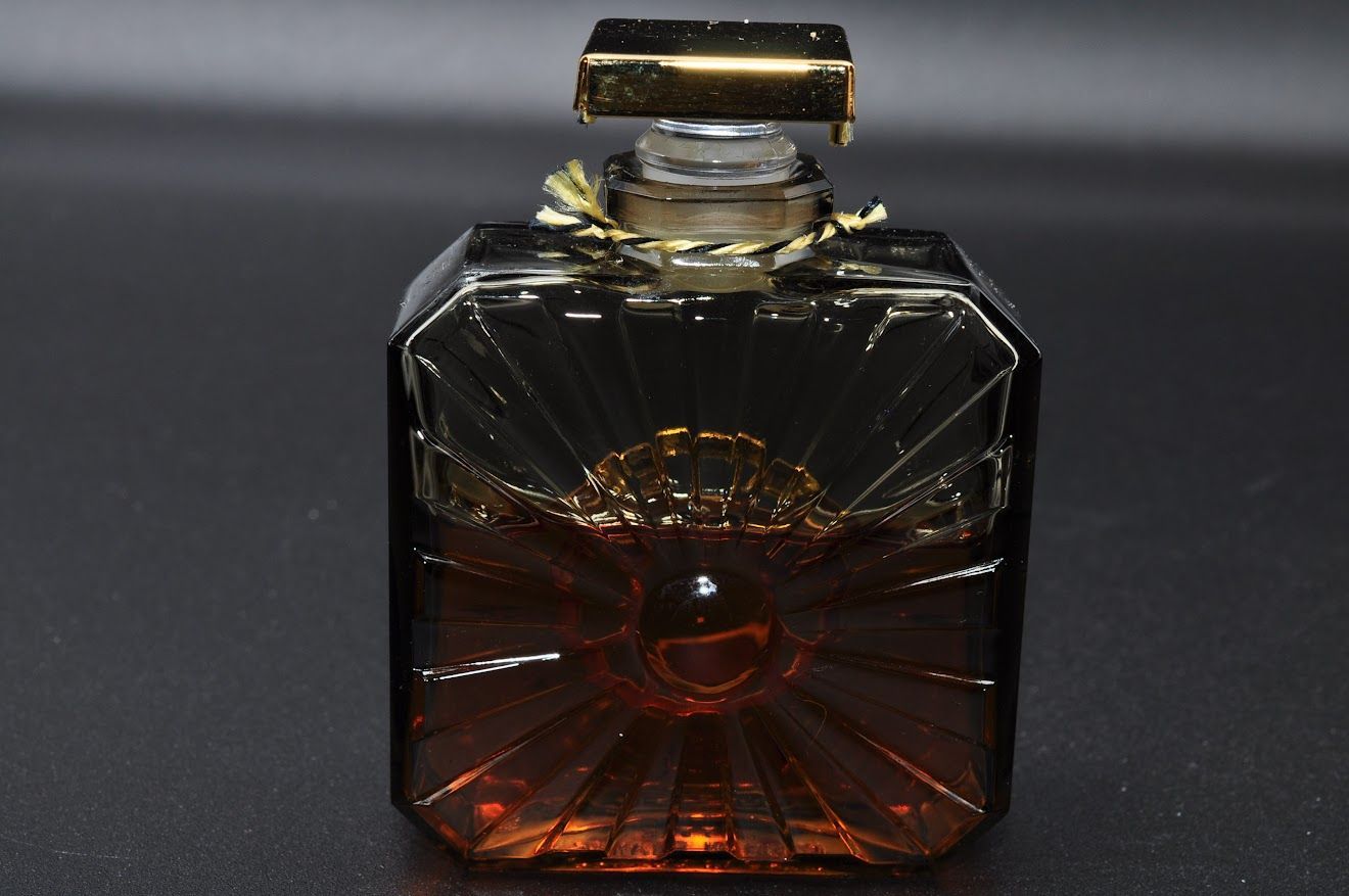 未使用 Guerlain ゲラン 香水 VOL DE NUIT PARFUM ヴォルドニュイ