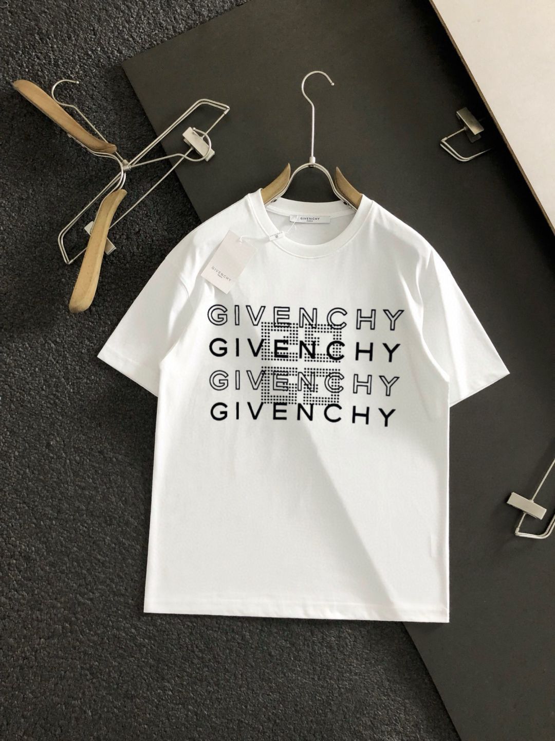 今日特価】GIVENCHY 25SS ダブルガーゼ T シャツ - メルカリ