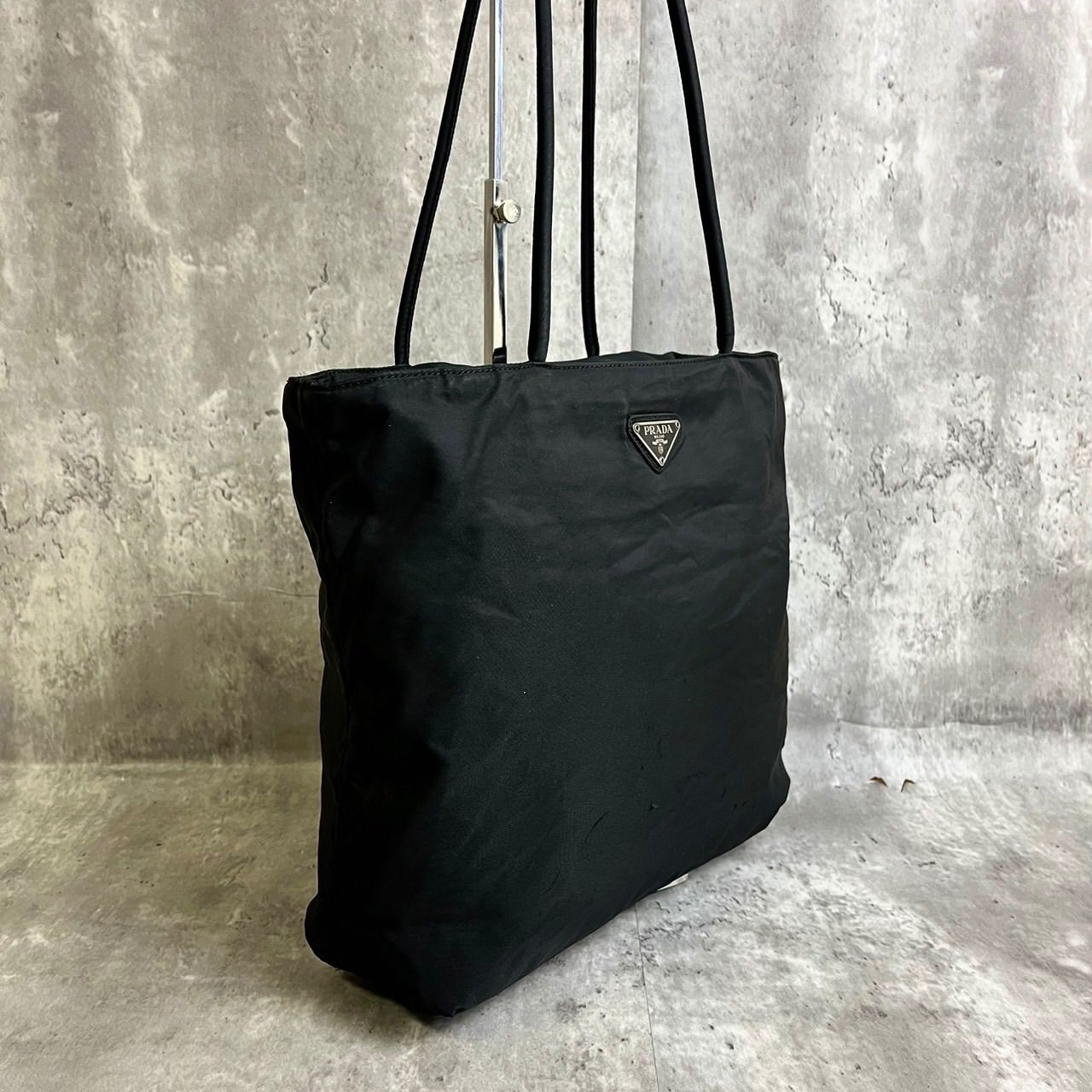 【美品】　プラダ ナイロン ブラック トートバッグ ハンドバッグ　白タグ 美品】 プラダ ナイロン ブラック 黒 トートバッグ ハンドバッグ