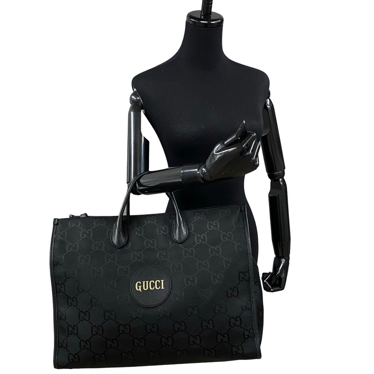 ほぼ未使用 GUCCI グッチ オフ ザ グリット GG ロゴ ナイロン レザー