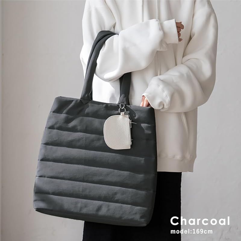 絶対にあなたの一番選択！ VITAFELICE ヴィータフェリーチェ ポーチ付きキルティングトートバッグ レディース inb-10198z チャコール 1 低価格！