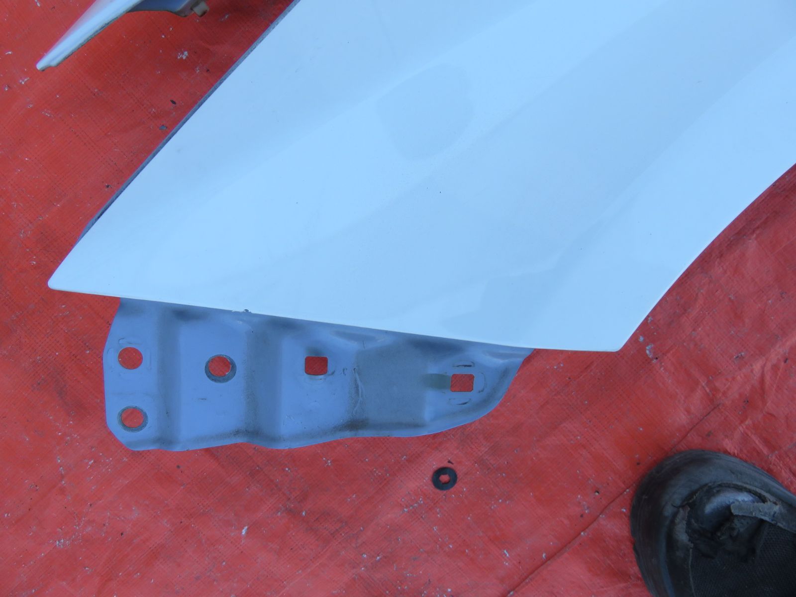 トヨタ プリウス30 純正 左 (助手席側) フェンダー レッド色 マサヒコ