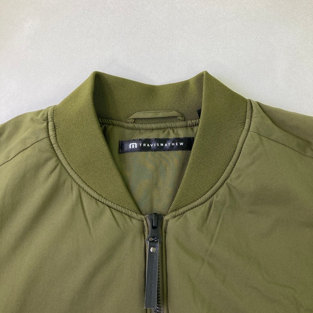 サイズ M TRAVIS MATHEW トラビスマシュー 中綿ブルゾン カーキ系 240101518686 ゴルフウェア メンズ ストスト WHITEMONARCHHOTEL_COM
