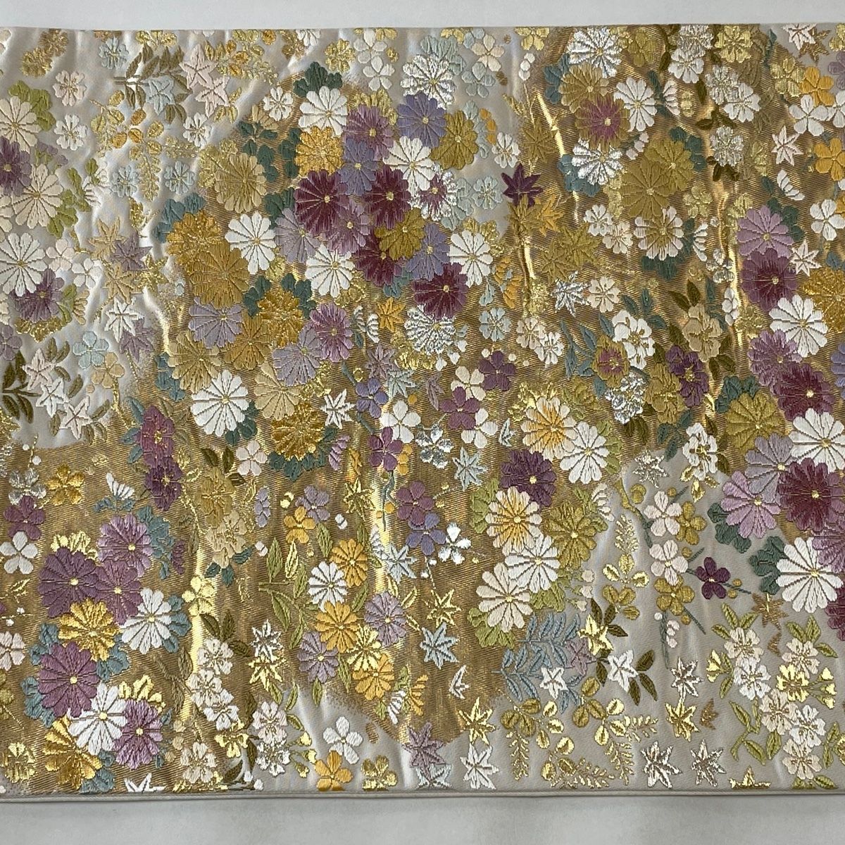 袋帯　金糸／銀糸 菊花刺繍 袋帯 美品 秀品 菊 草花 金銀糸 刺繍 クリーム 六通 正絹 【中古