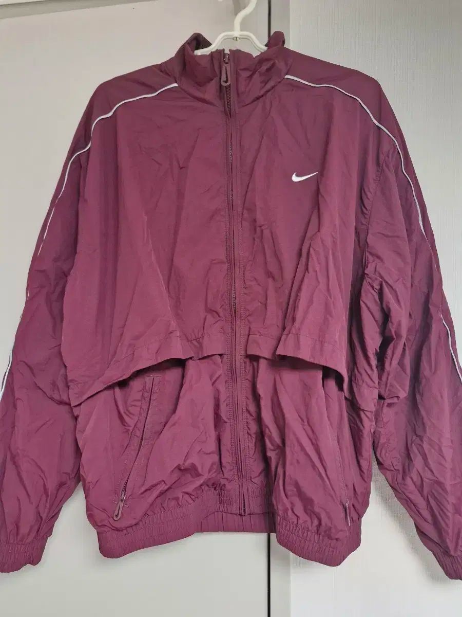 NIKE ナイキ 一人で SWOOSH スウッシュ