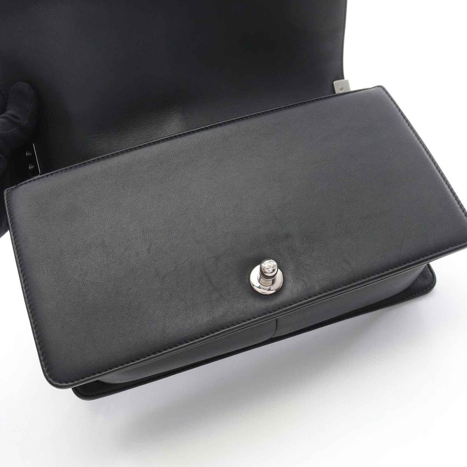CHANEL ボーイシャネル Vステッチ ショルダーバッグ ブラック シェブロン CHANEL シャネル ボーイシャネル チェーンショルダーバッグ V