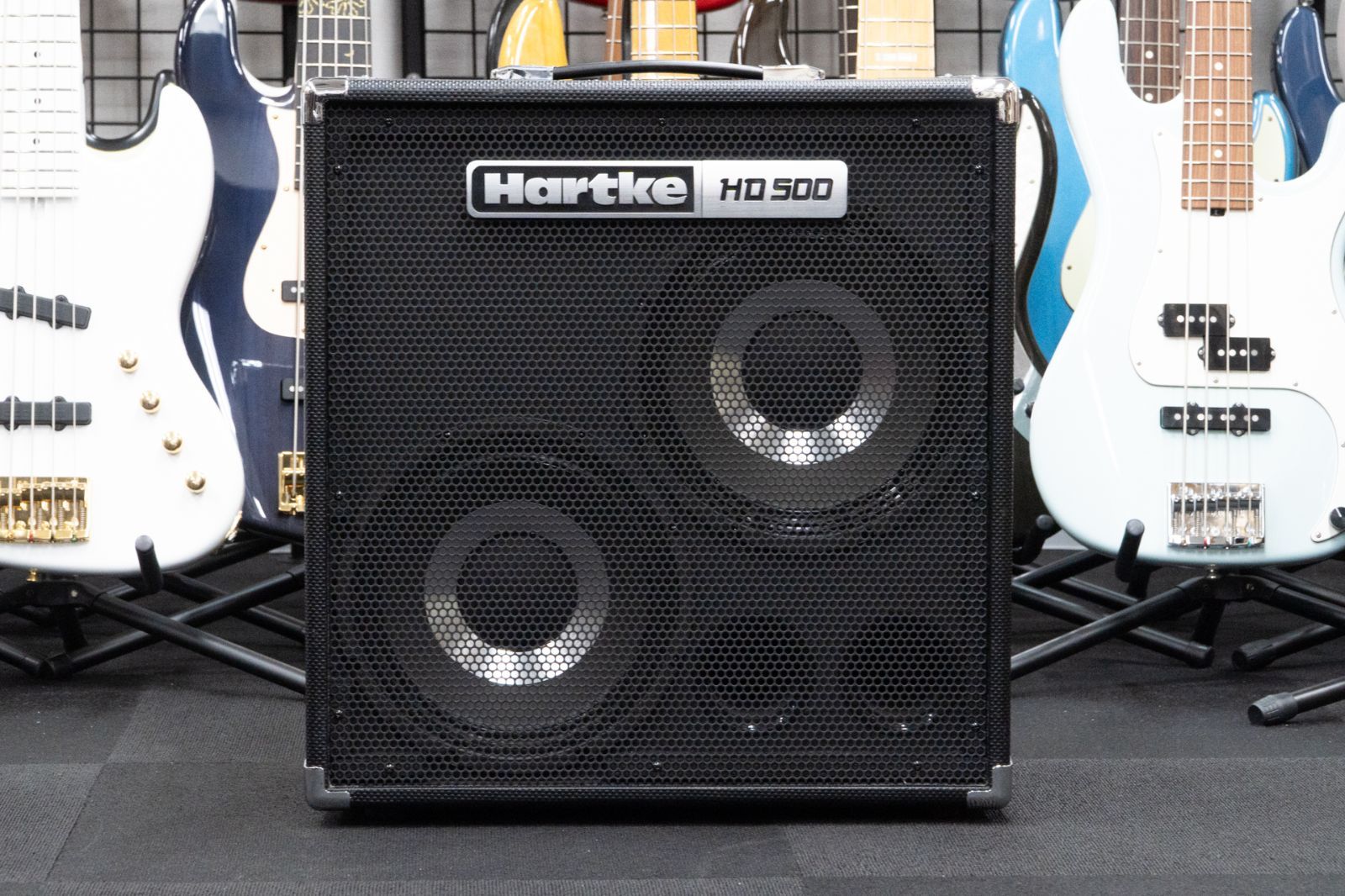 Hartke MODEL3500 ベースアンプ 350w 動作良好です！ Hartke MODEL3500