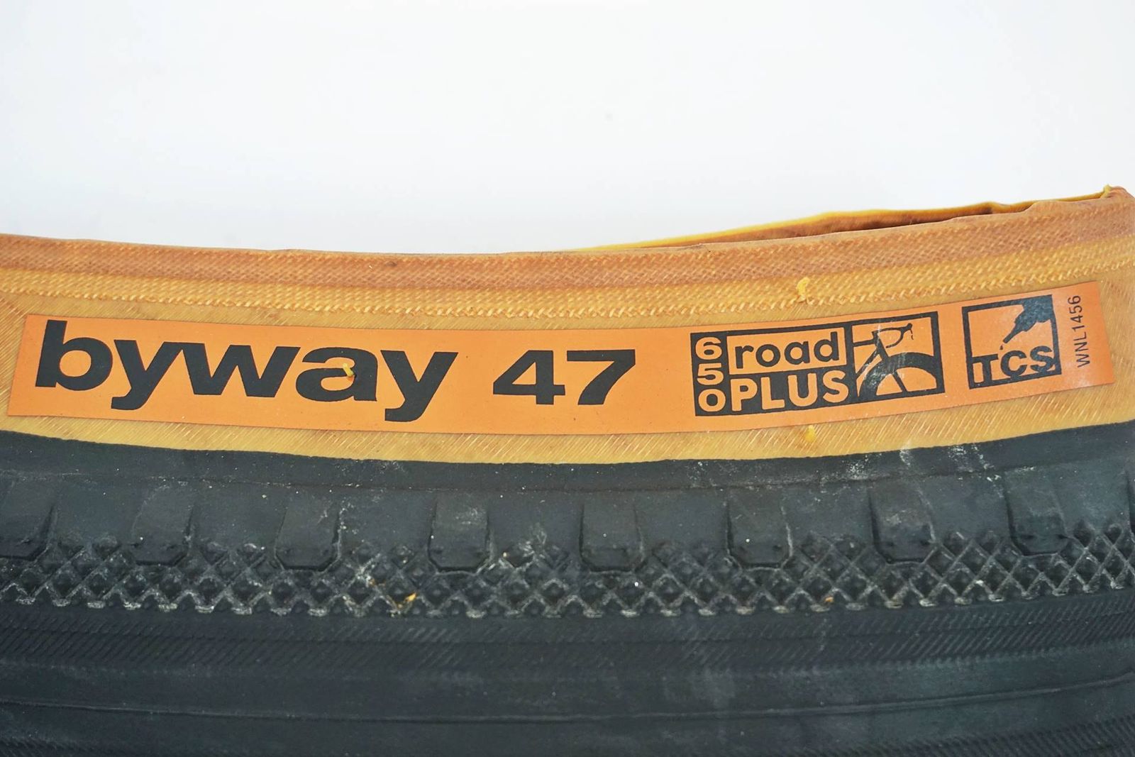 WTB 「ダブリューティービー」 BYWAY 47 タイヤ / バイチャリ有明店