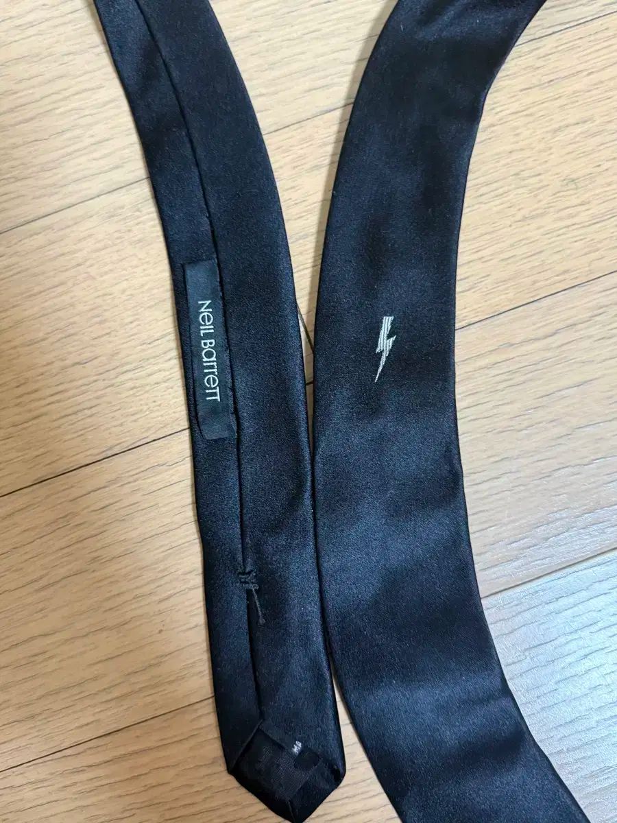 ニールバレット シルク スリム ネクタイ