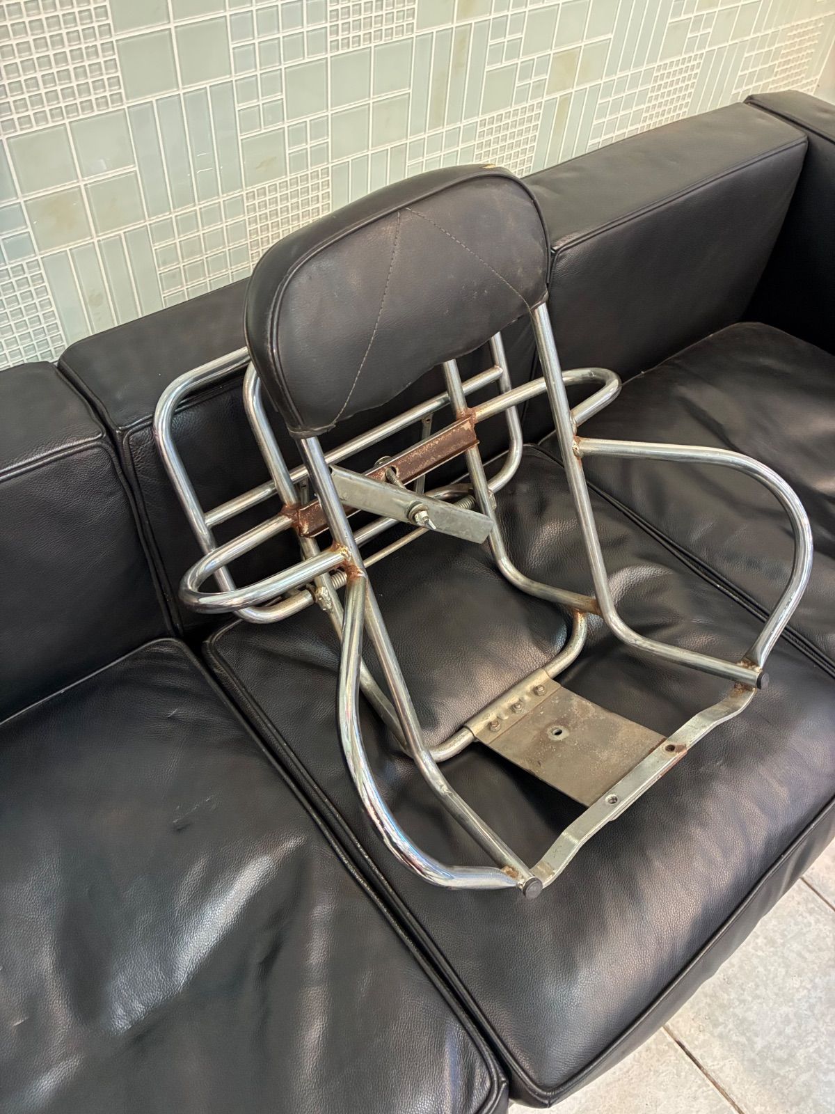 クッピーニ タイヤキャリア付シシーバー