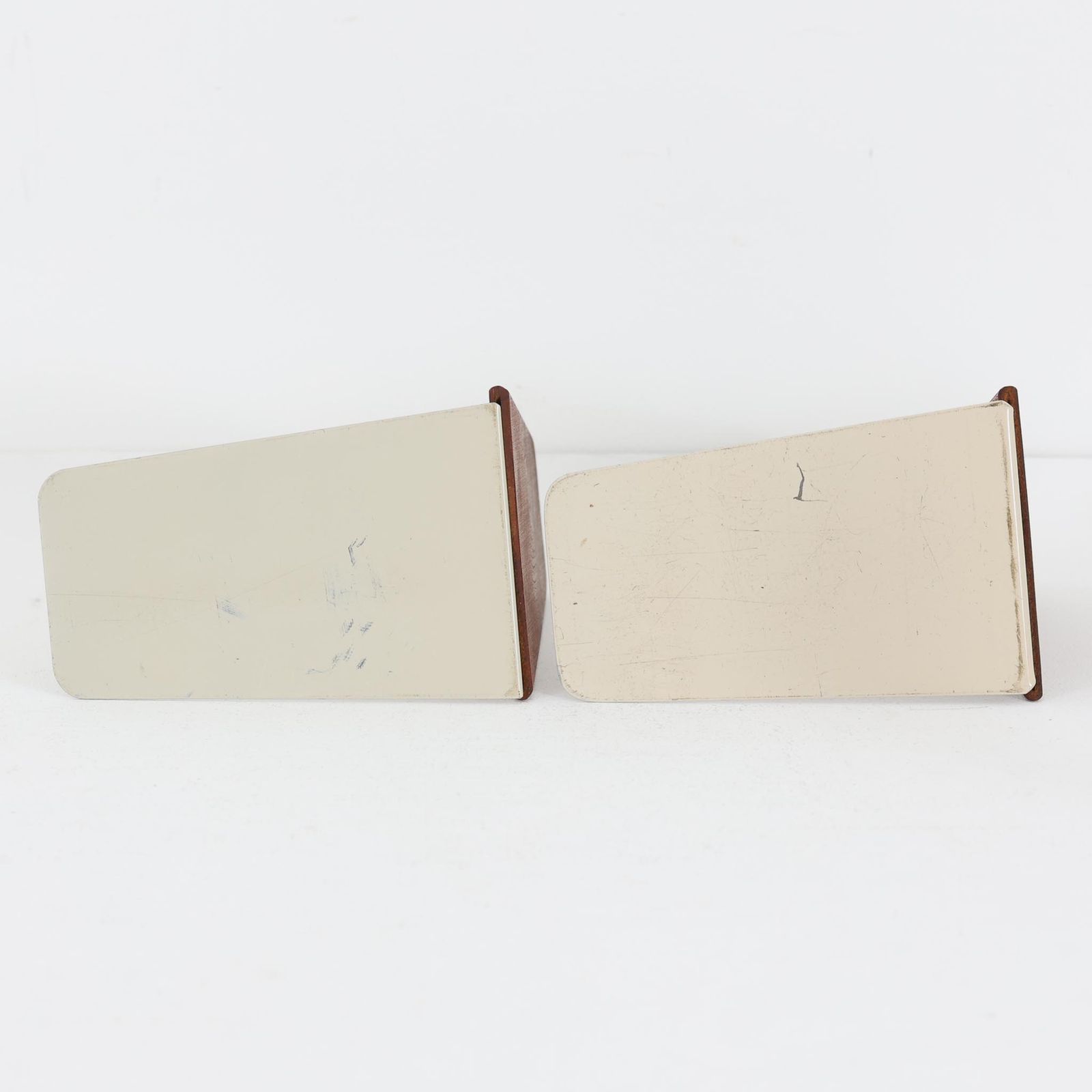 チーク材のブックエンド 4つセット