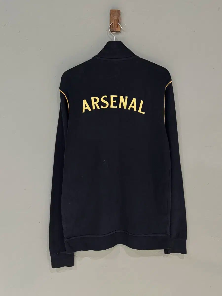 アーセナル DNA トラックジャケット レッド330 アーセナル DNA トラックジャケット レッド330