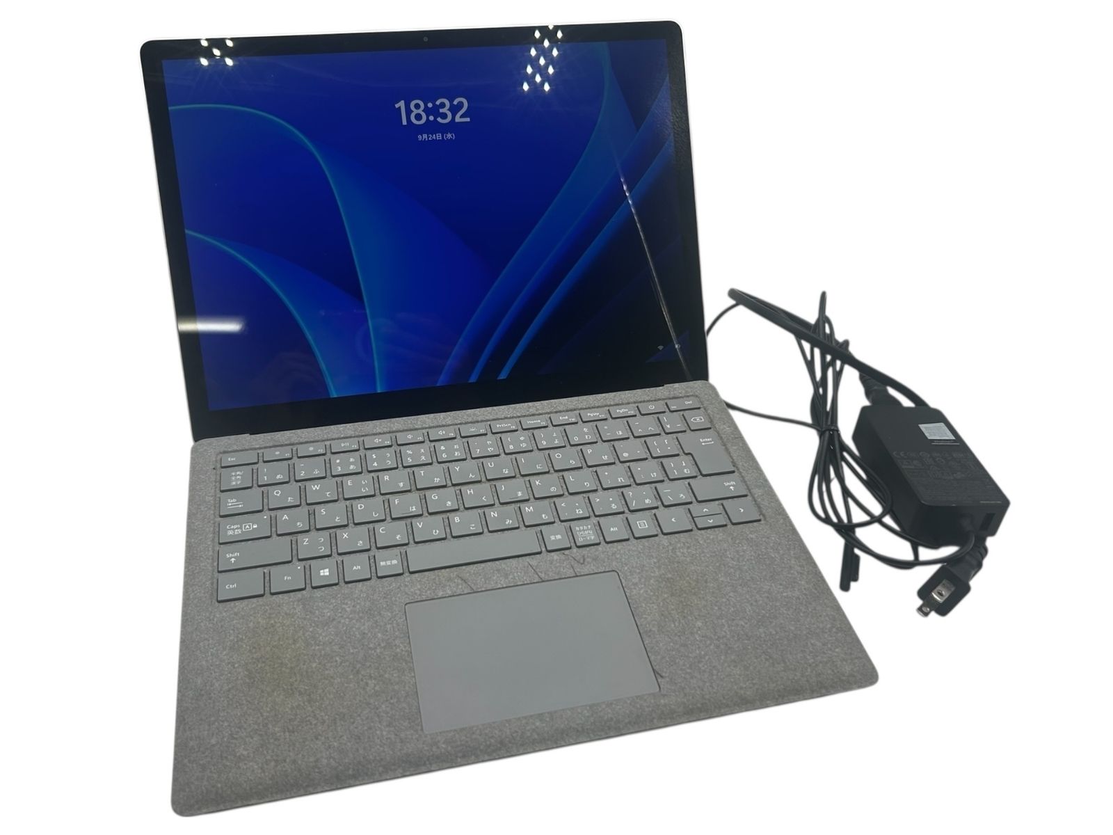 □ Microsoft surface Laptop2 PC 8GB Core i5-8250U SSD256GB