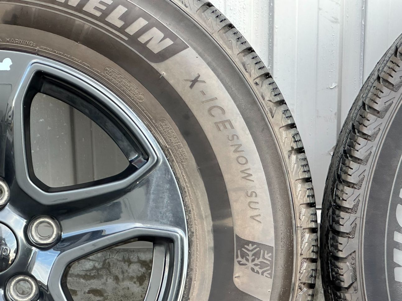 T*a様 ラングラー　アンリミテッド　純正ホイール　255/70R18 T*a様 ラングラー アンリミテッド 純正ホイール 255/70R18