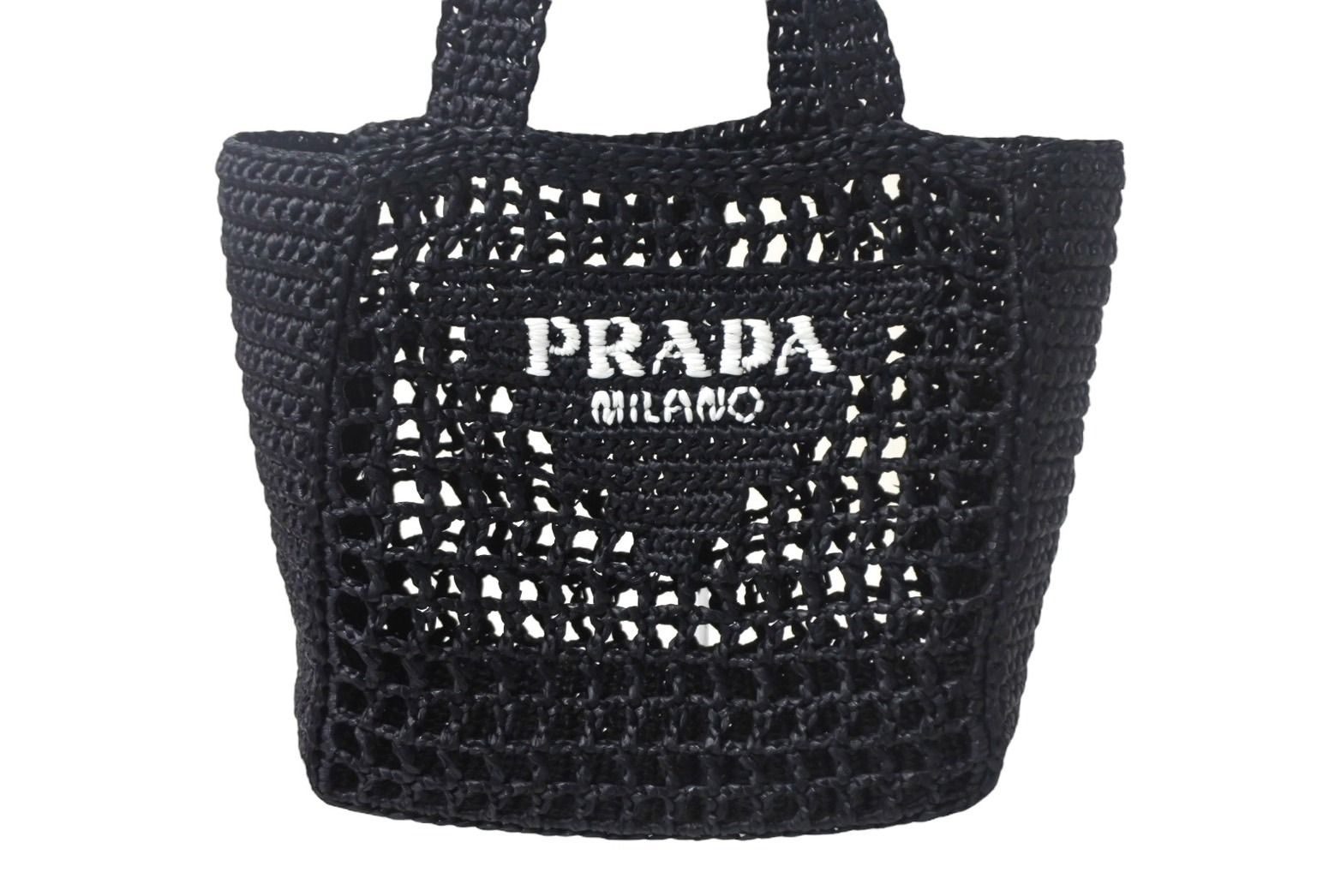 PRADA - 極美品♡PRADAかごバッグ REDの通販 by いちご