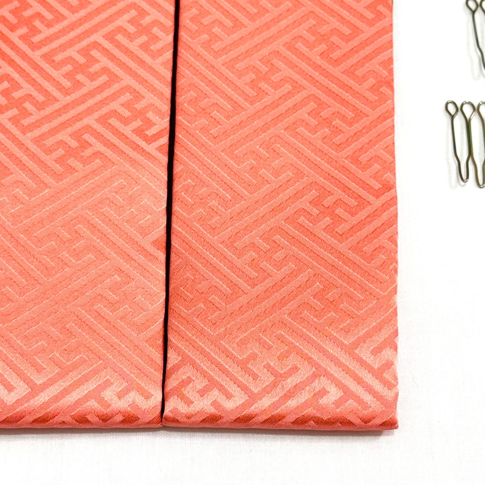 秋の連休中キャンペーン】ギャッベ ランナー中 144×52 茜色 桃色 糸杉 秋の