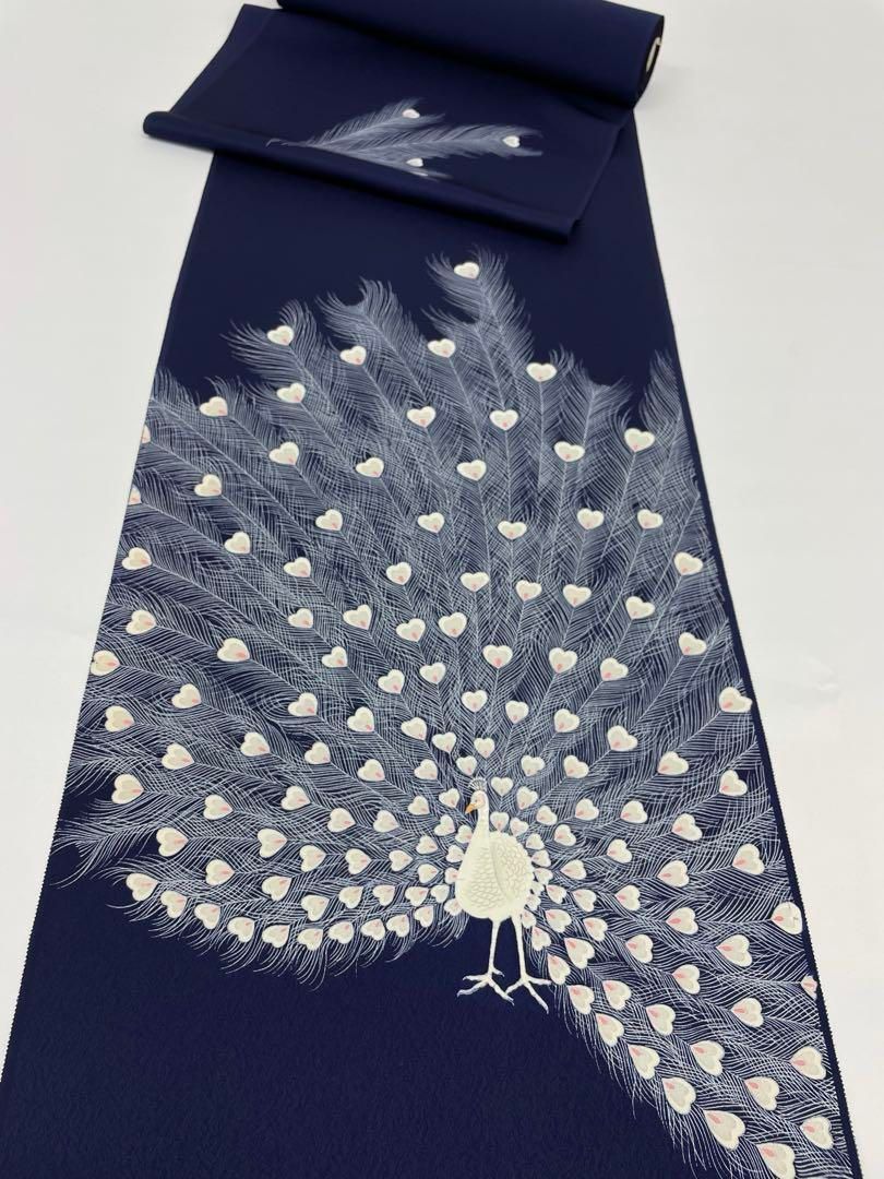 付け下げ 孔雀 手描 刺繍 鉄紺色 正絹 反物 - メルカリ