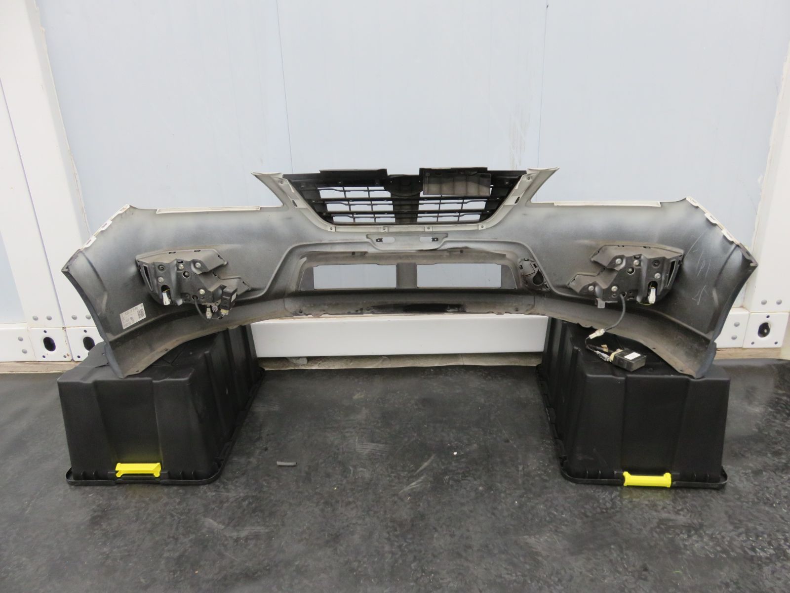 フロントバンパー クロスオーバー