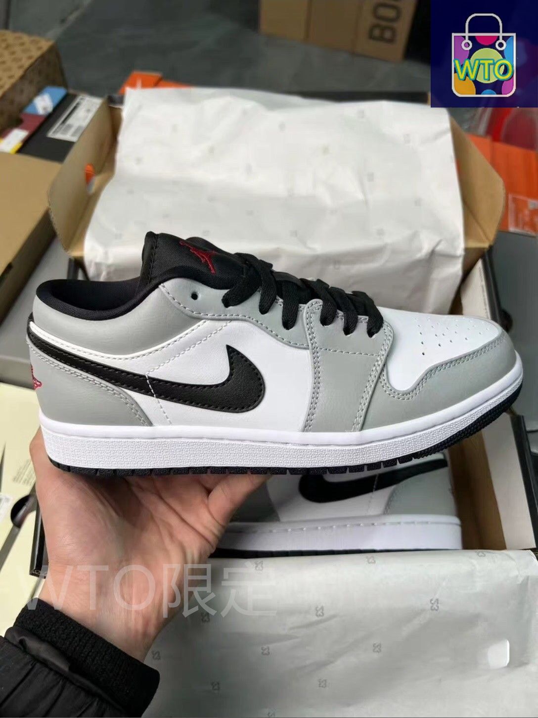海外ブランド  大特価?新品箱付 553558-030 LOw 1 JORDAN AIR NIKE 未使用 その他