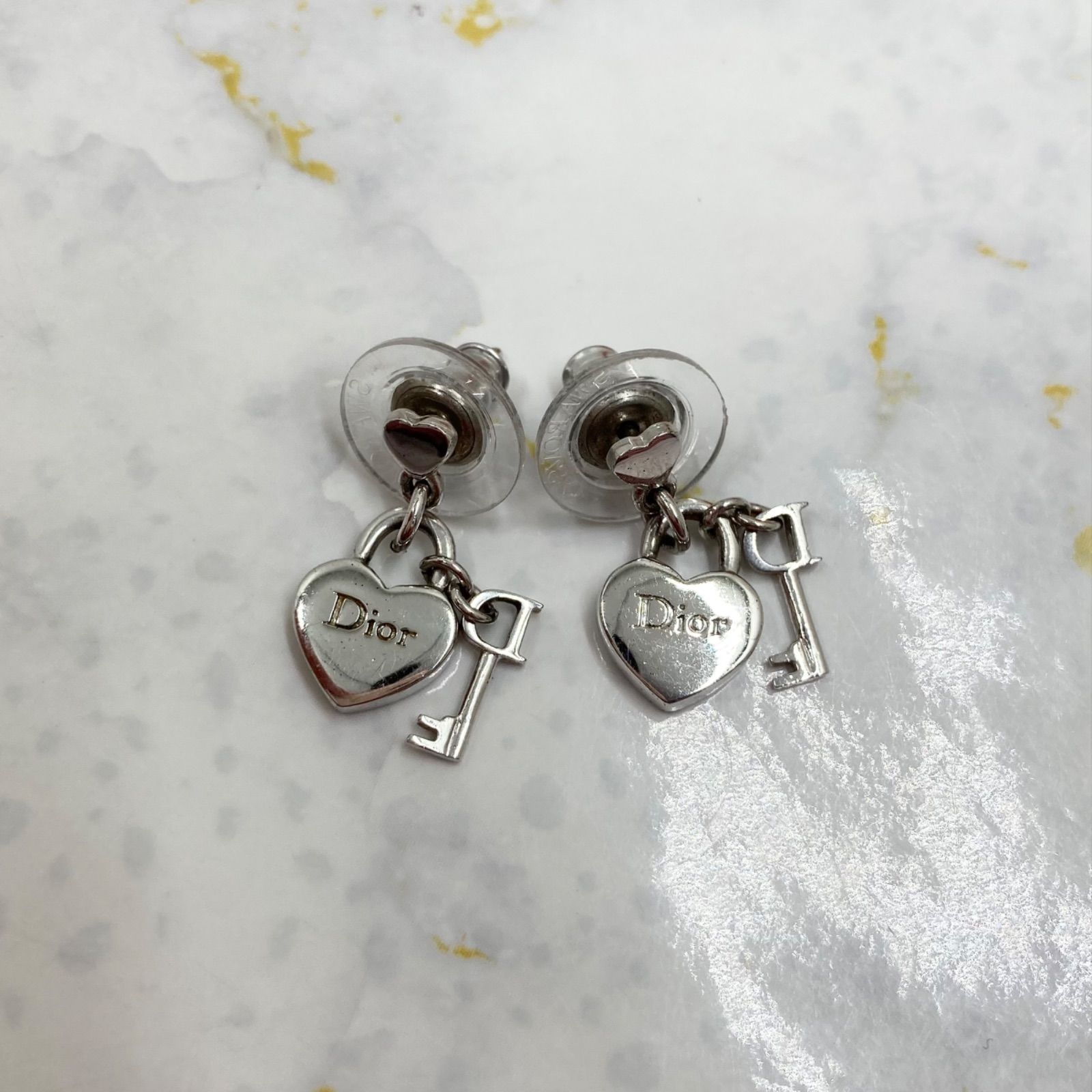 クリスチャンディオール ピアス ハート 鍵 Diorロゴ ラメ